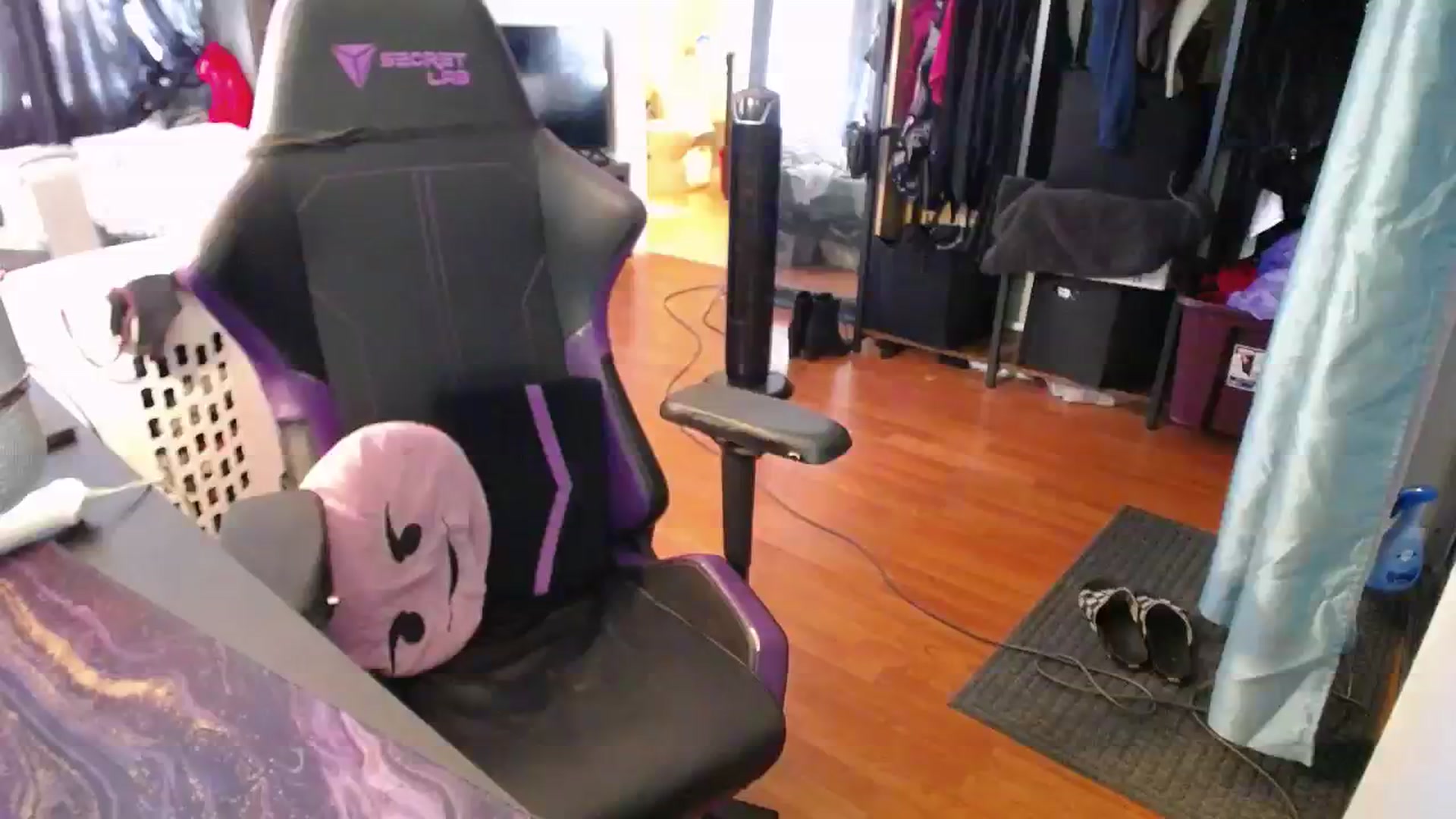Gallery image thumbnail from BabyxKat's myfreecams stream on, 11/19/2023, 19:39 image 10 of 20