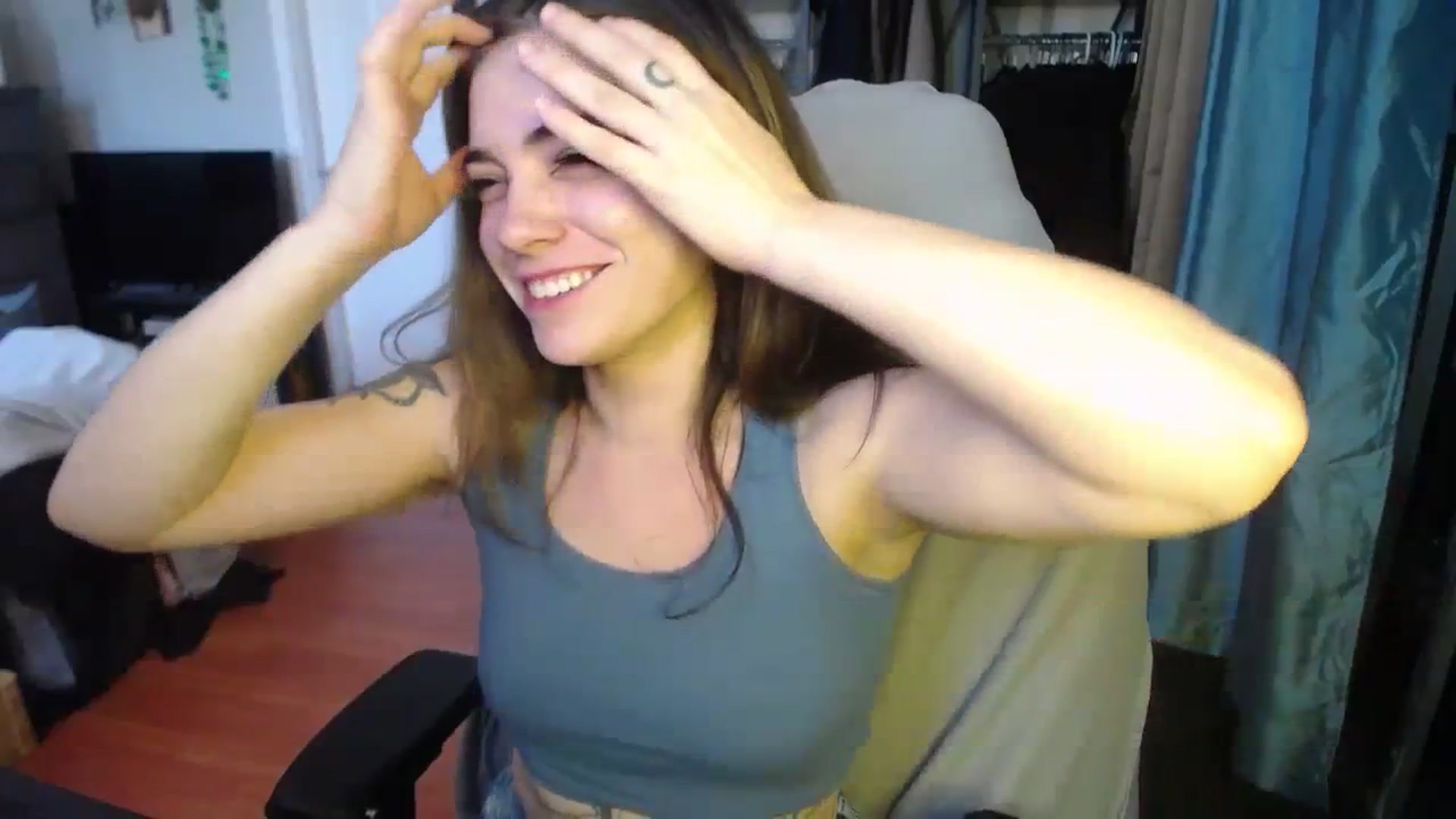 Gallery image thumbnail from BabyxKat's myfreecams stream on, 12/21/2023, 20:45 image 2 of 20