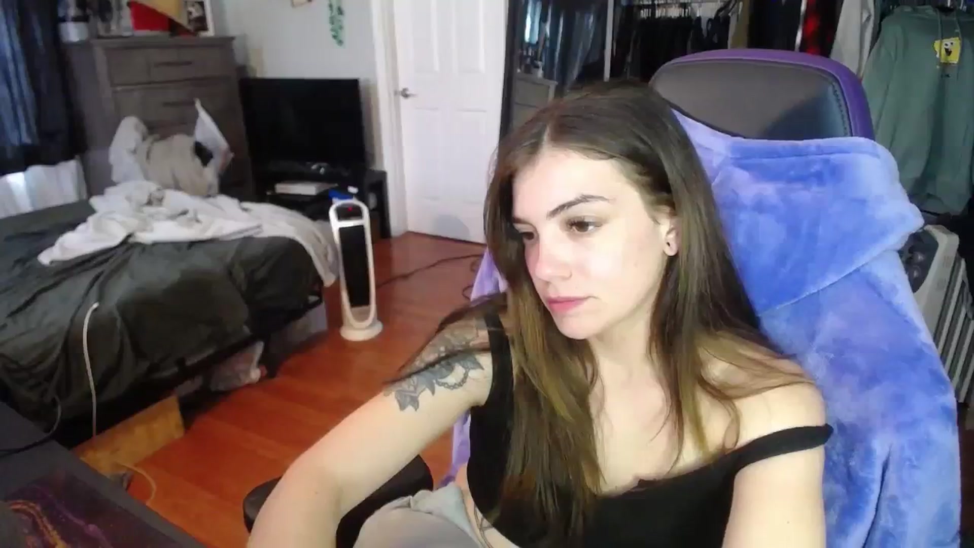 Gallery image thumbnail from BabyxKat's myfreecams stream on, 01/16/2024, 19:23 image 14 of 20