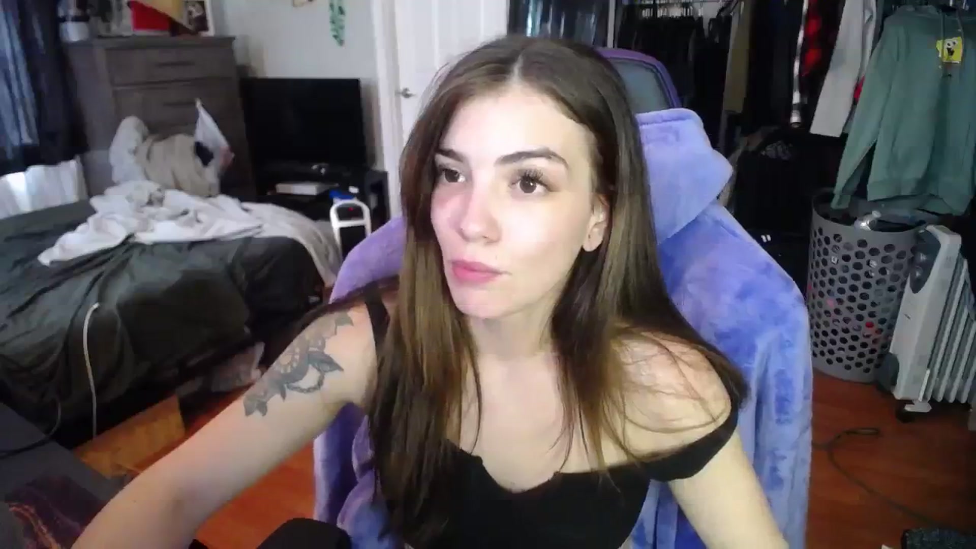 Gallery image thumbnail from BabyxKat's myfreecams stream on, 01/16/2024, 19:23 image 19 of 20