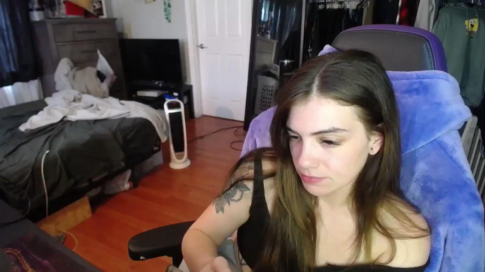 Gallery image thumbnail from BabyxKat's myfreecams stream on, 01/16/2024, 19:23 image 13 of 20