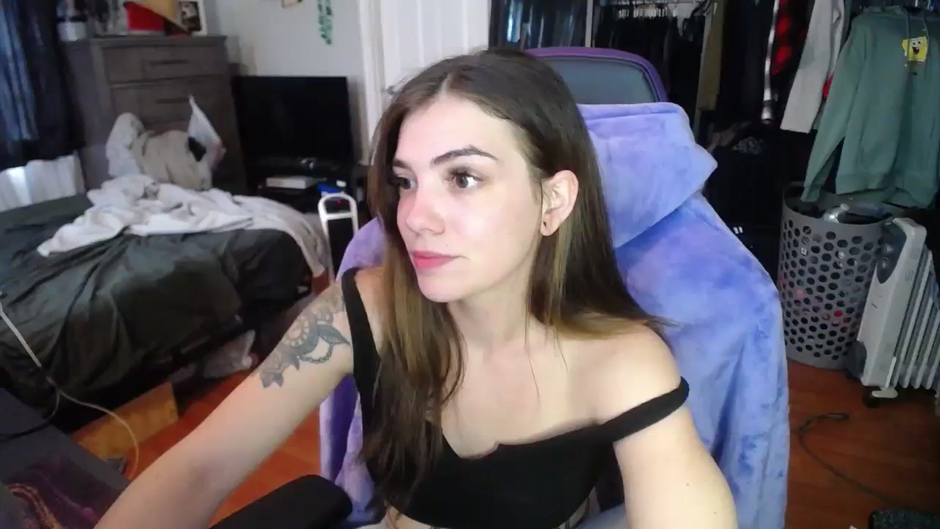 Gallery image thumbnail from BabyxKat's myfreecams stream on, 01/16/2024, 19:23 image 1 of 20