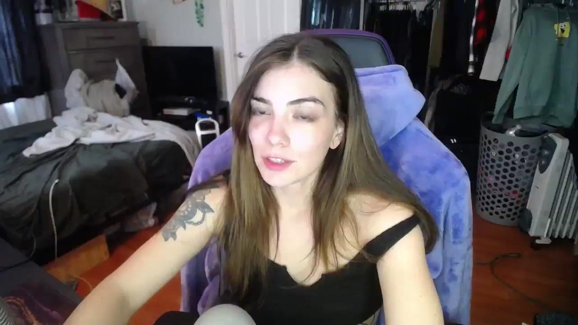Gallery image thumbnail from BabyxKat's myfreecams stream on, 01/16/2024, 19:23 image 16 of 20