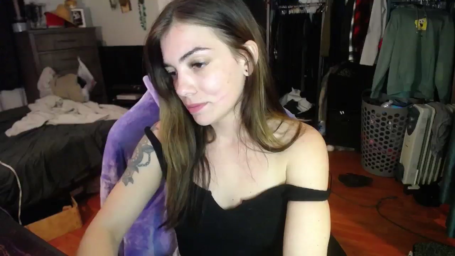 Gallery image thumbnail from BabyxKat's myfreecams stream on, 01/16/2024, 22:38 image 19 of 20