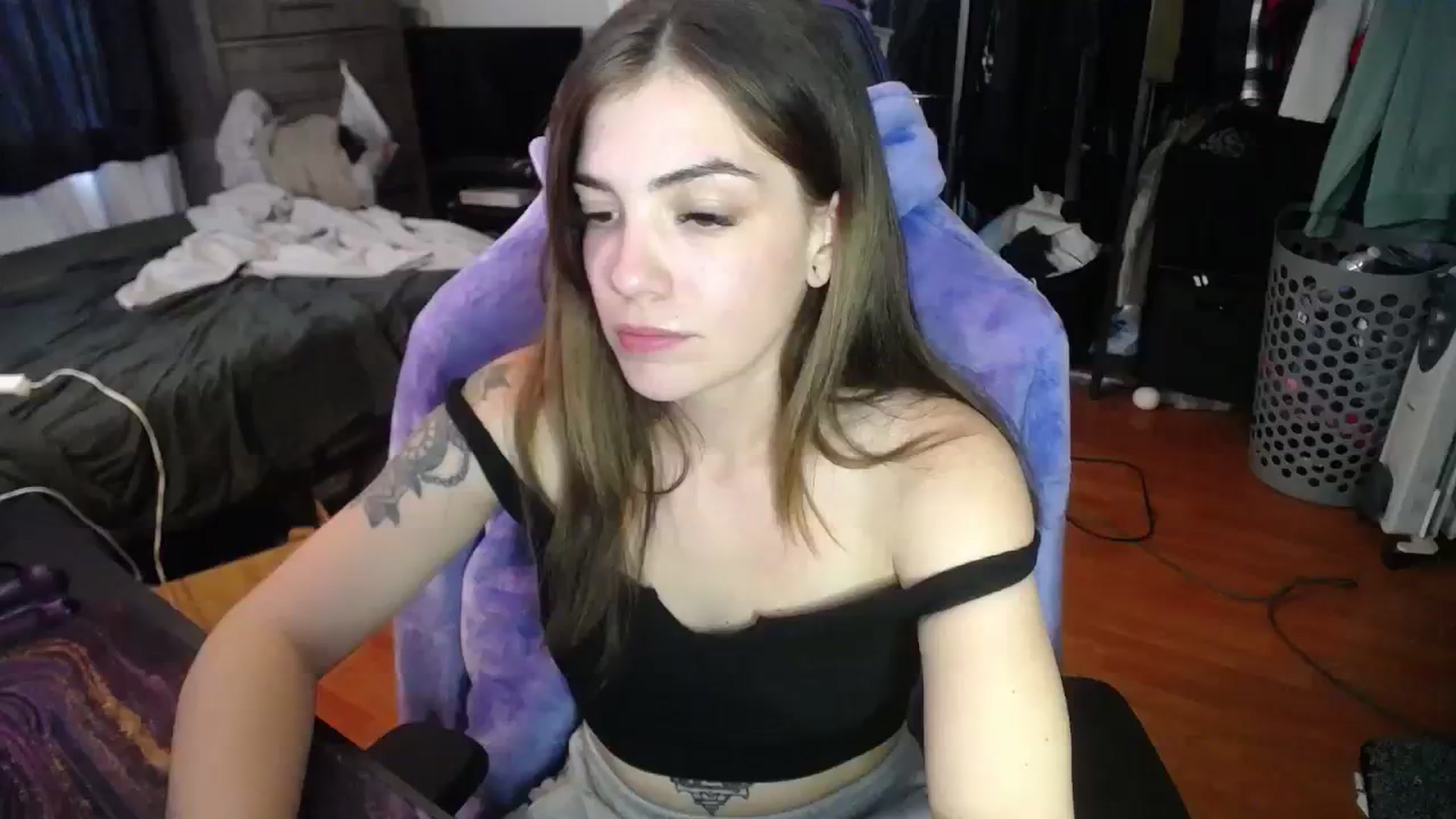 Gallery image thumbnail from BabyxKat's myfreecams stream on, 01/16/2024, 22:38 image 1 of 20