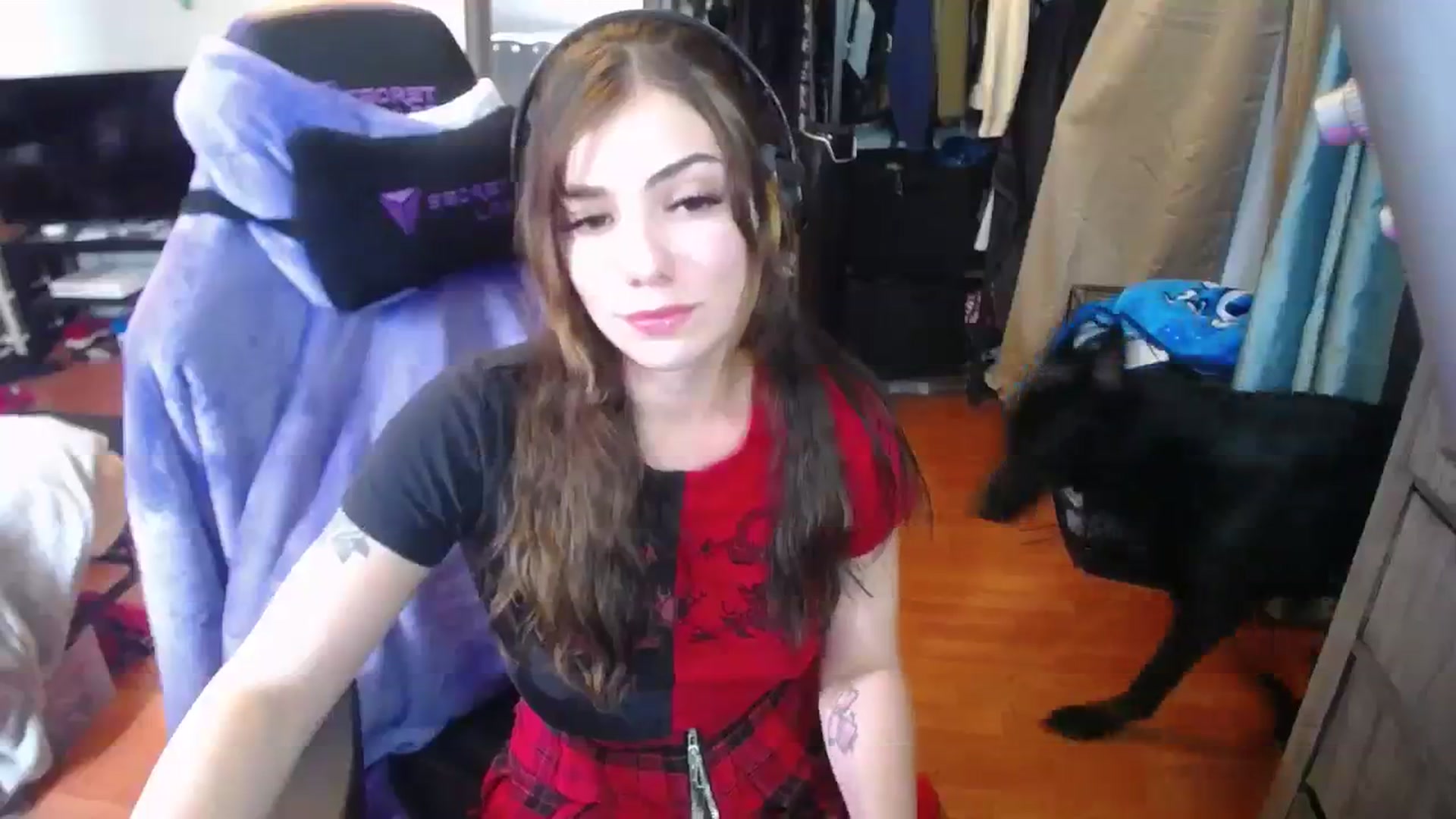 Gallery image thumbnail from BabyxKat's myfreecams stream on, 03/22/2024, 20:16 image 2 of 20