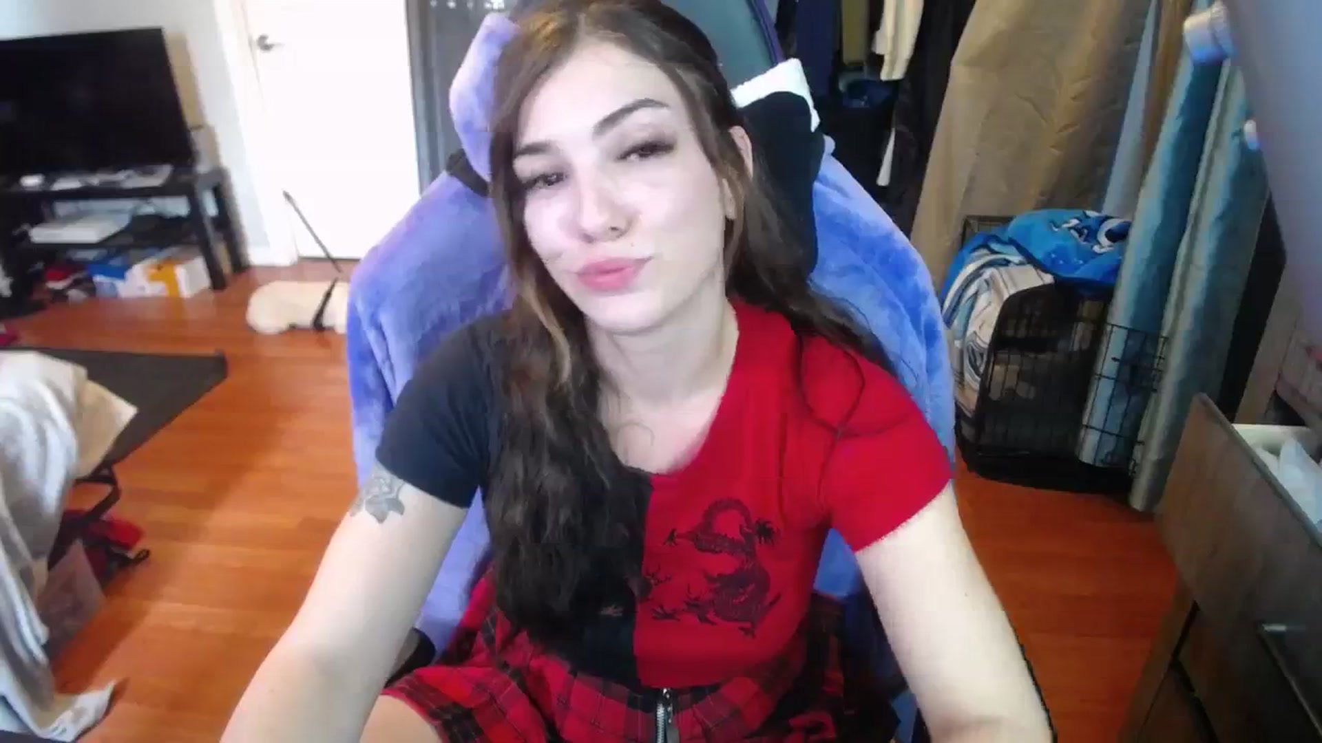 Gallery image thumbnail from BabyxKat's myfreecams stream on, 03/22/2024, 20:16 image 16 of 20