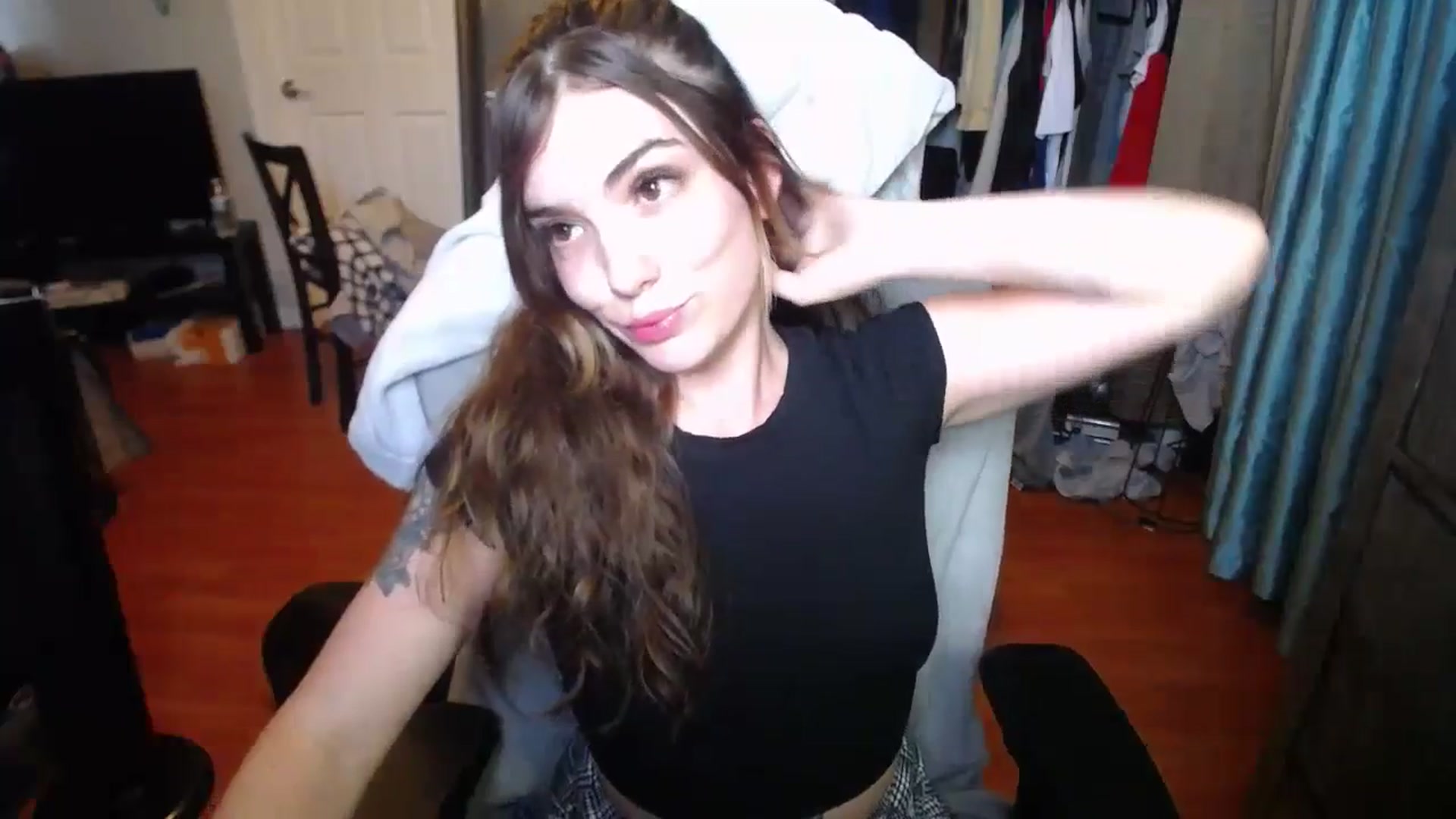 Gallery image thumbnail from BabyxKat's myfreecams stream on, 05/07/2024, 16:17 image 6 of 20