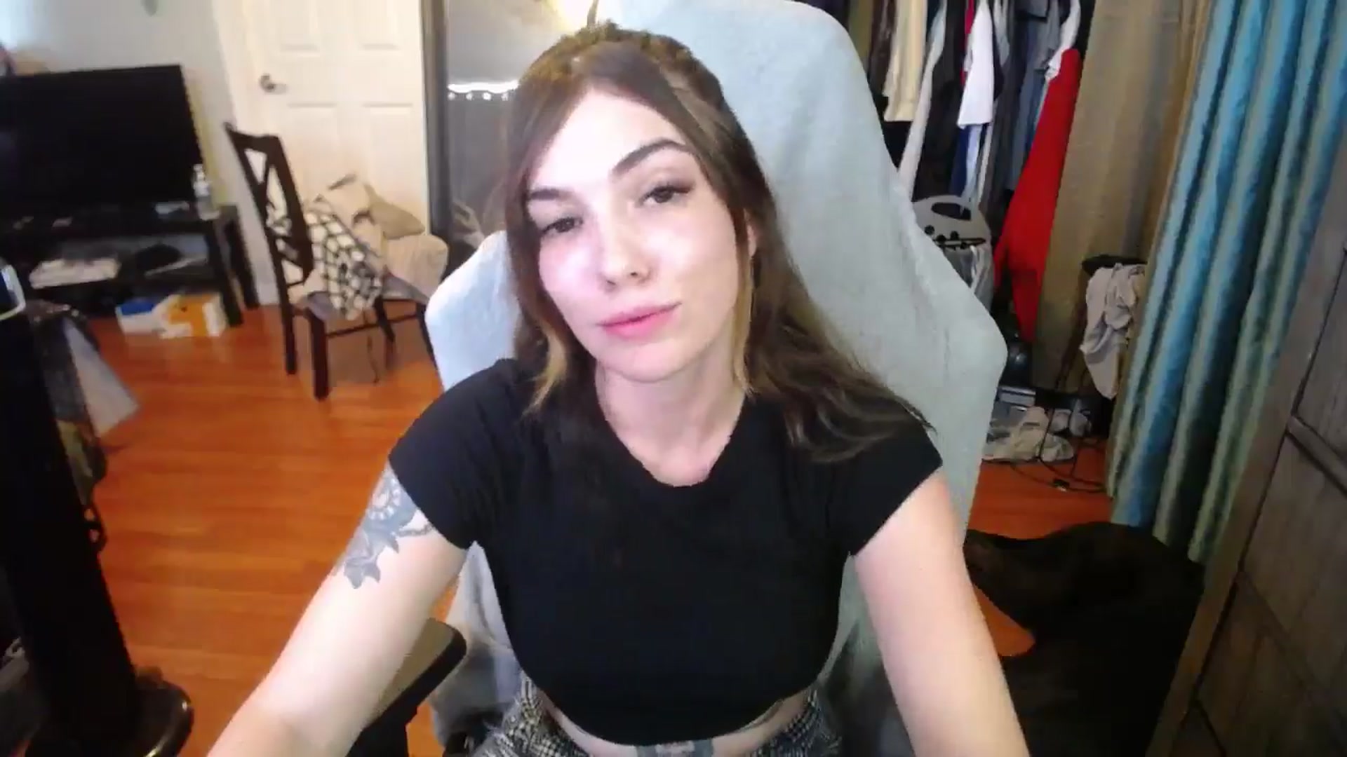 Gallery image thumbnail from BabyxKat's myfreecams stream on, 05/07/2024, 16:17 image 19 of 20
