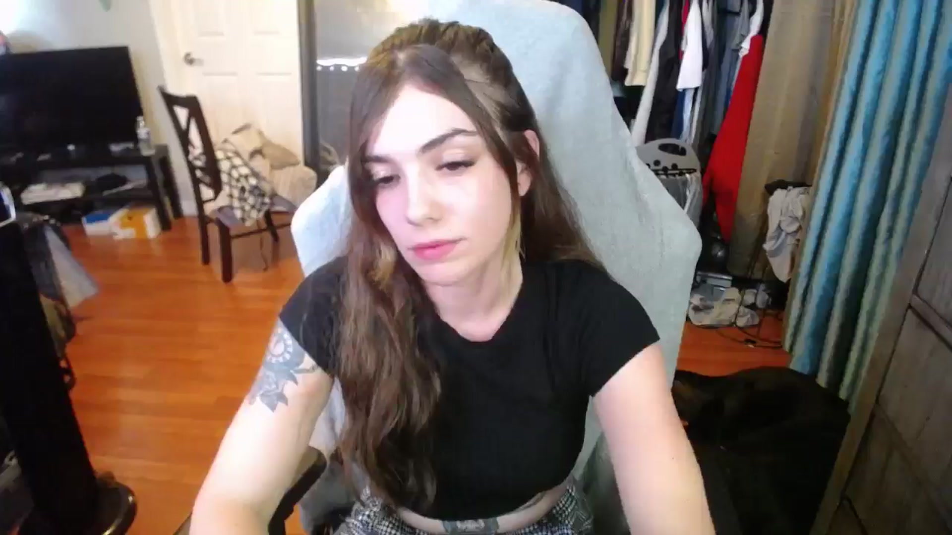 Gallery image thumbnail from BabyxKat's myfreecams stream on, 05/07/2024, 16:17 image 16 of 20