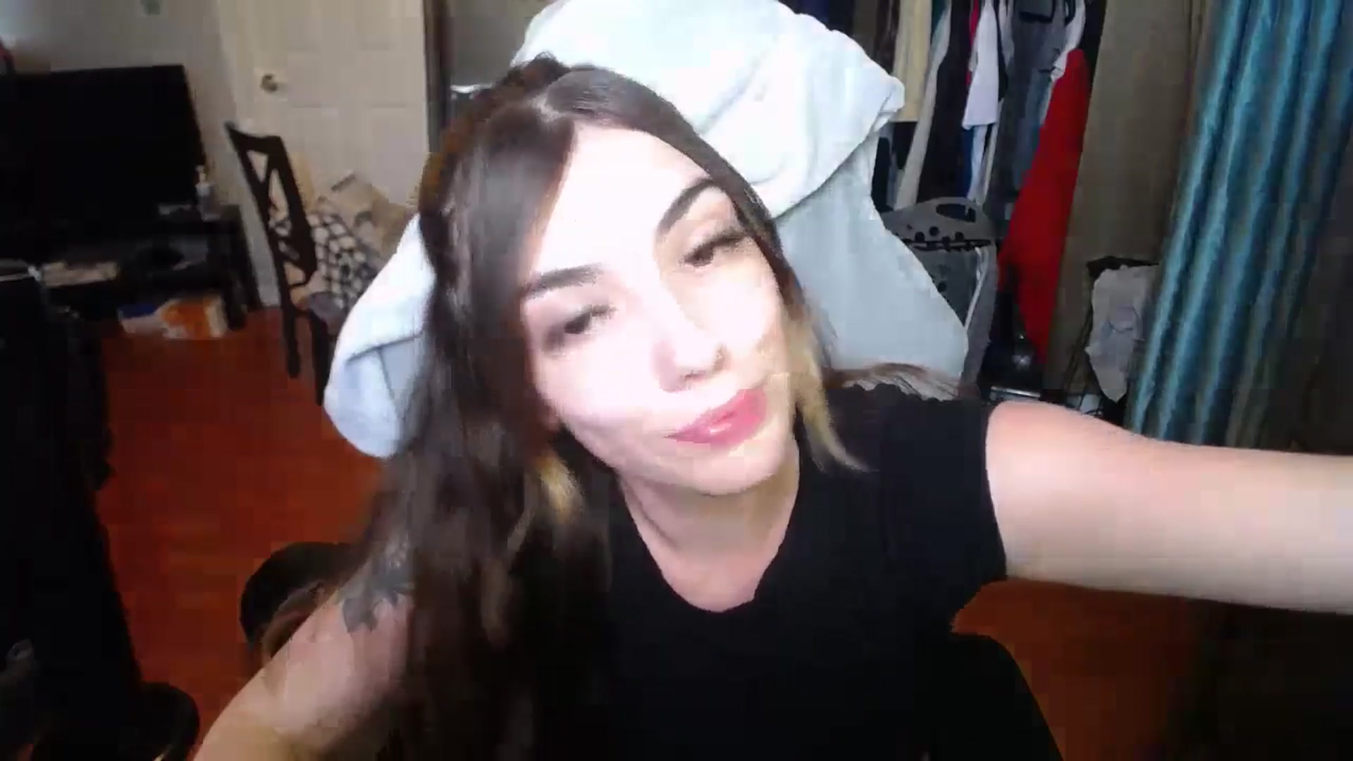 Gallery image thumbnail from BabyxKat's myfreecams stream on, 05/07/2024, 16:17 image 9 of 20