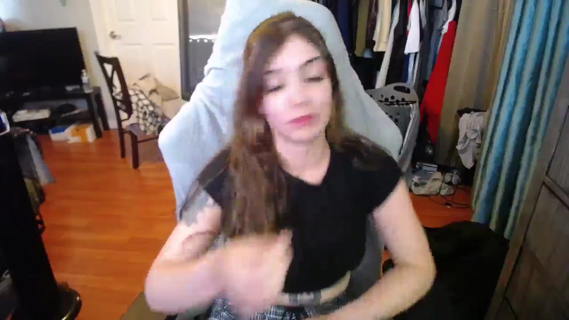 Gallery image thumbnail from BabyxKat's myfreecams stream on, 05/07/2024, 16:17 image 20 of 20