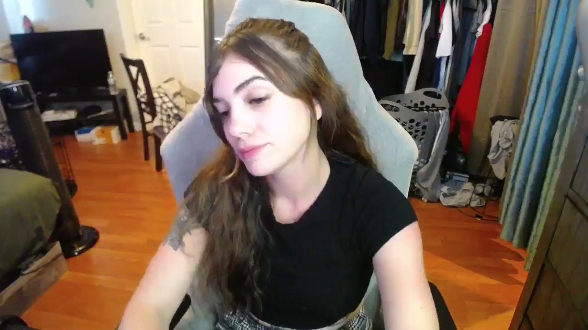 Gallery image thumbnail from BabyxKat's myfreecams stream on, 05/07/2024, 20:34 image 8 of 20