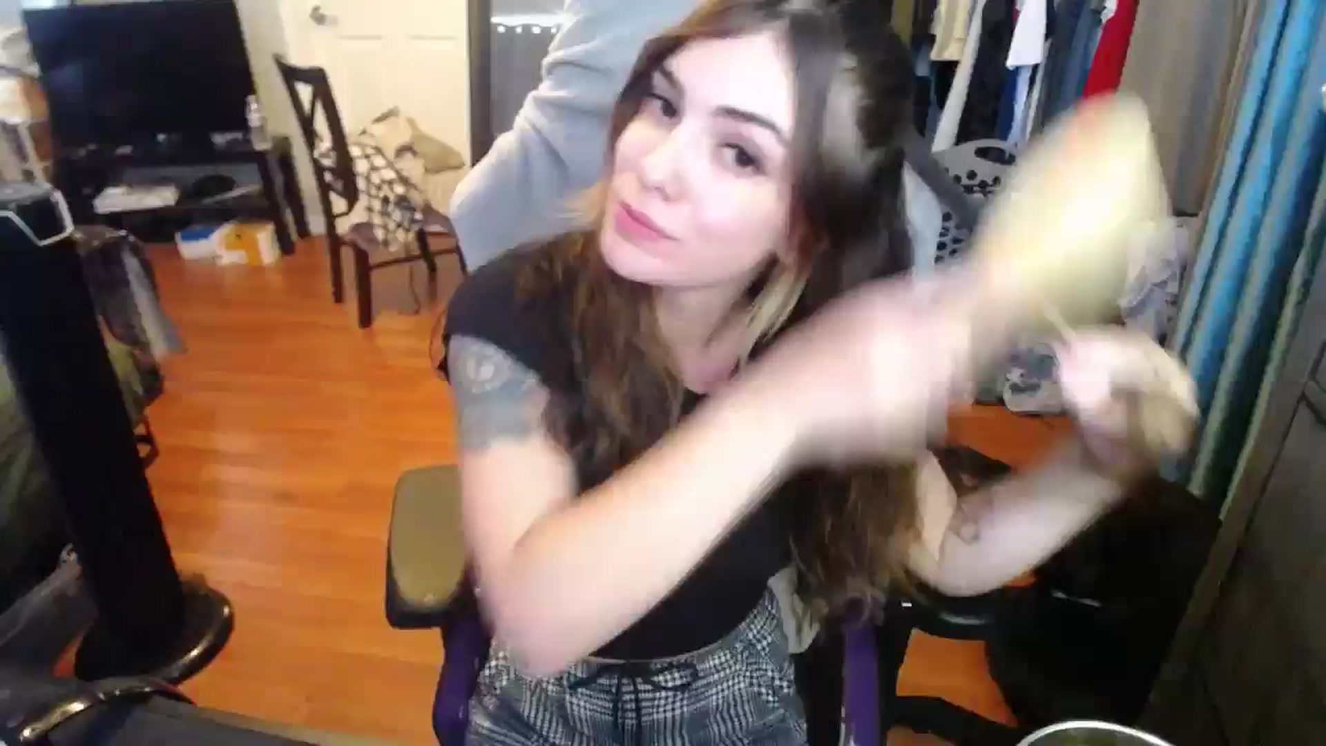 Gallery image thumbnail from BabyxKat's myfreecams stream on, 05/07/2024, 20:34 image 1 of 20