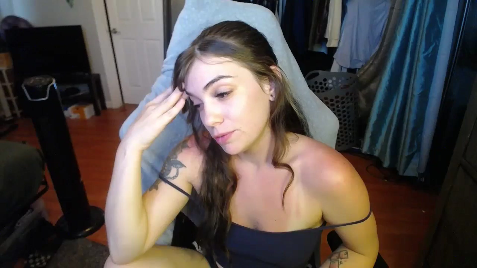 Gallery image thumbnail from BabyxKat's myfreecams stream on, 05/08/2024, 19:25 image 14 of 20
