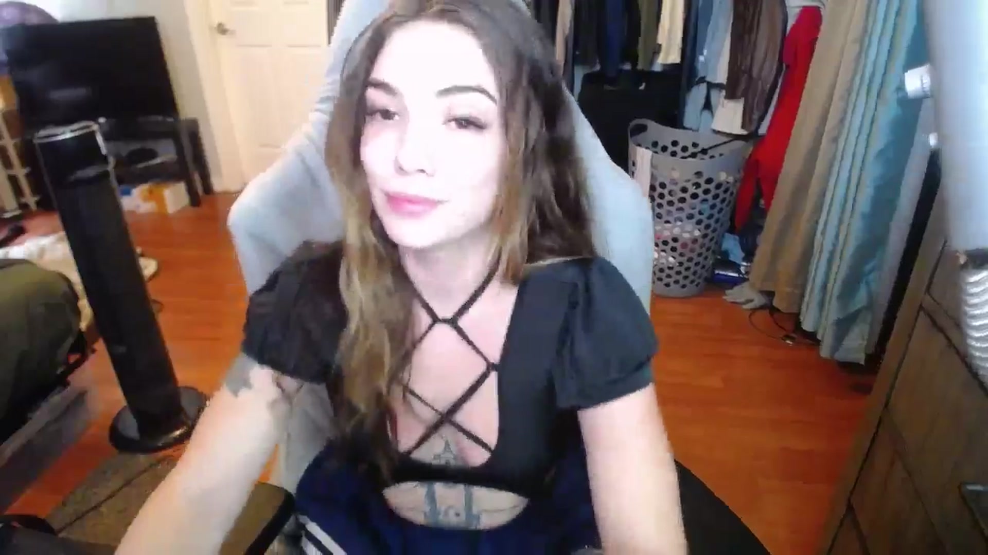 Gallery image thumbnail from BabyxKat's myfreecams stream on, 05/10/2024, 18:15 image 3 of 20