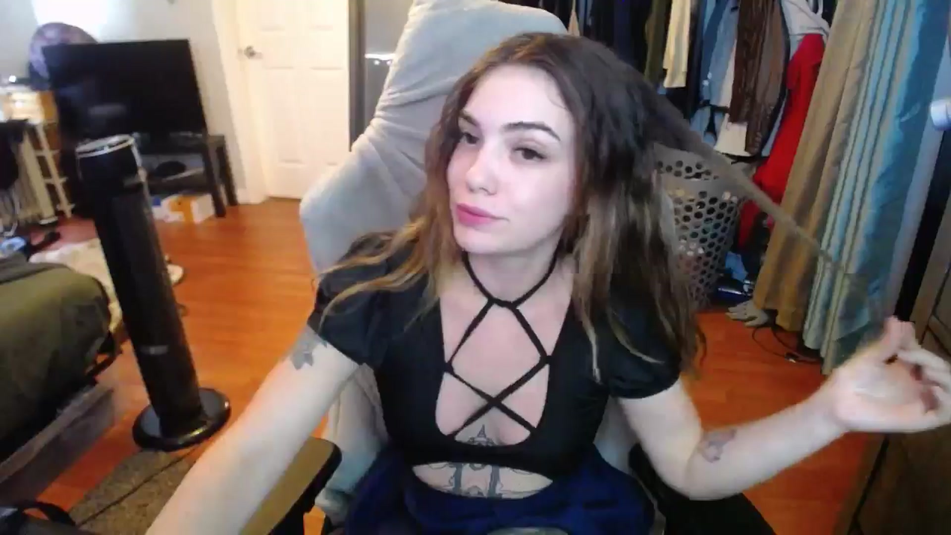 Gallery image thumbnail from BabyxKat's myfreecams stream on, 05/10/2024, 18:15 image 15 of 20
