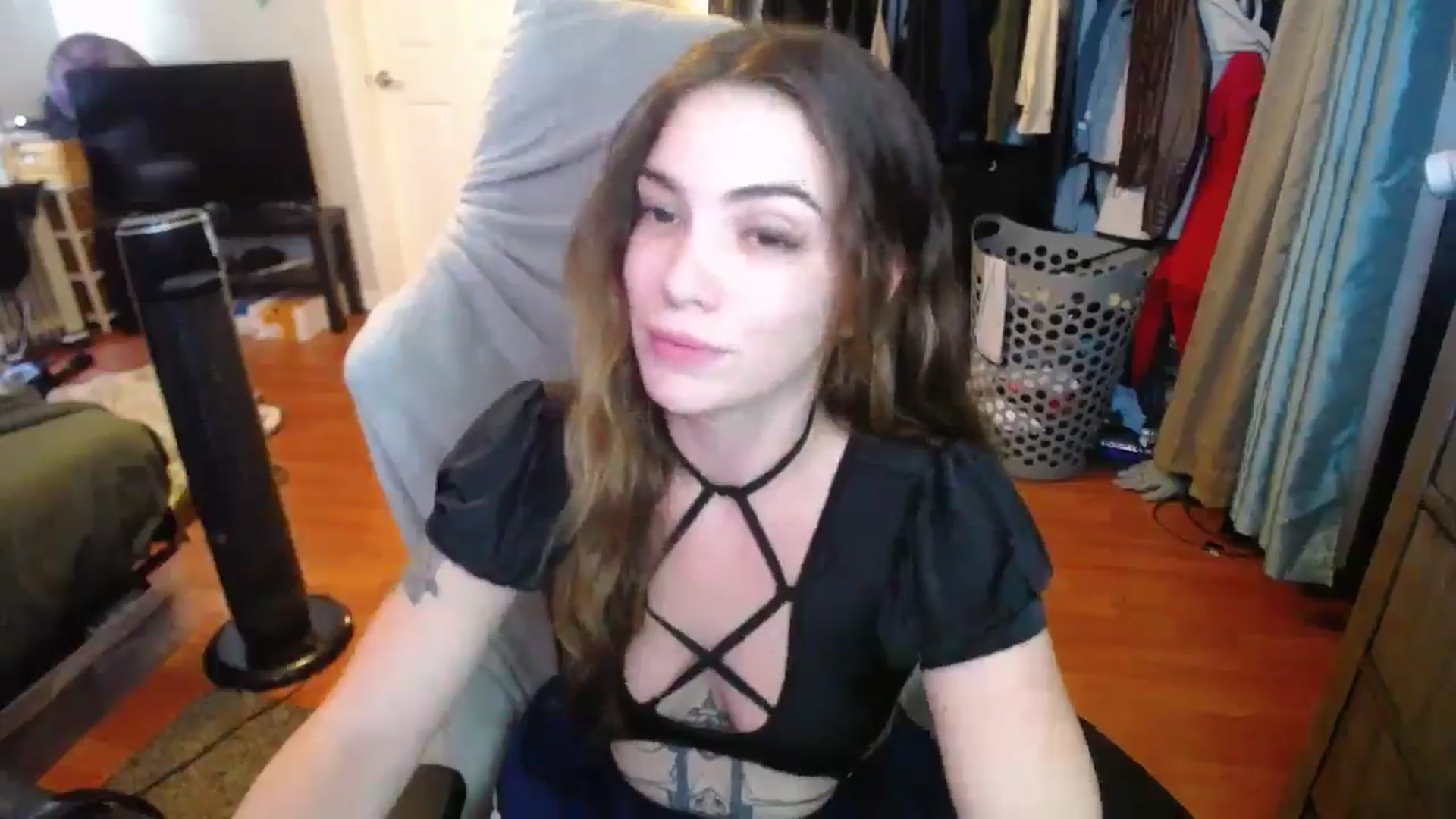Gallery image thumbnail from BabyxKat's myfreecams stream on, 05/10/2024, 18:15 image 8 of 20
