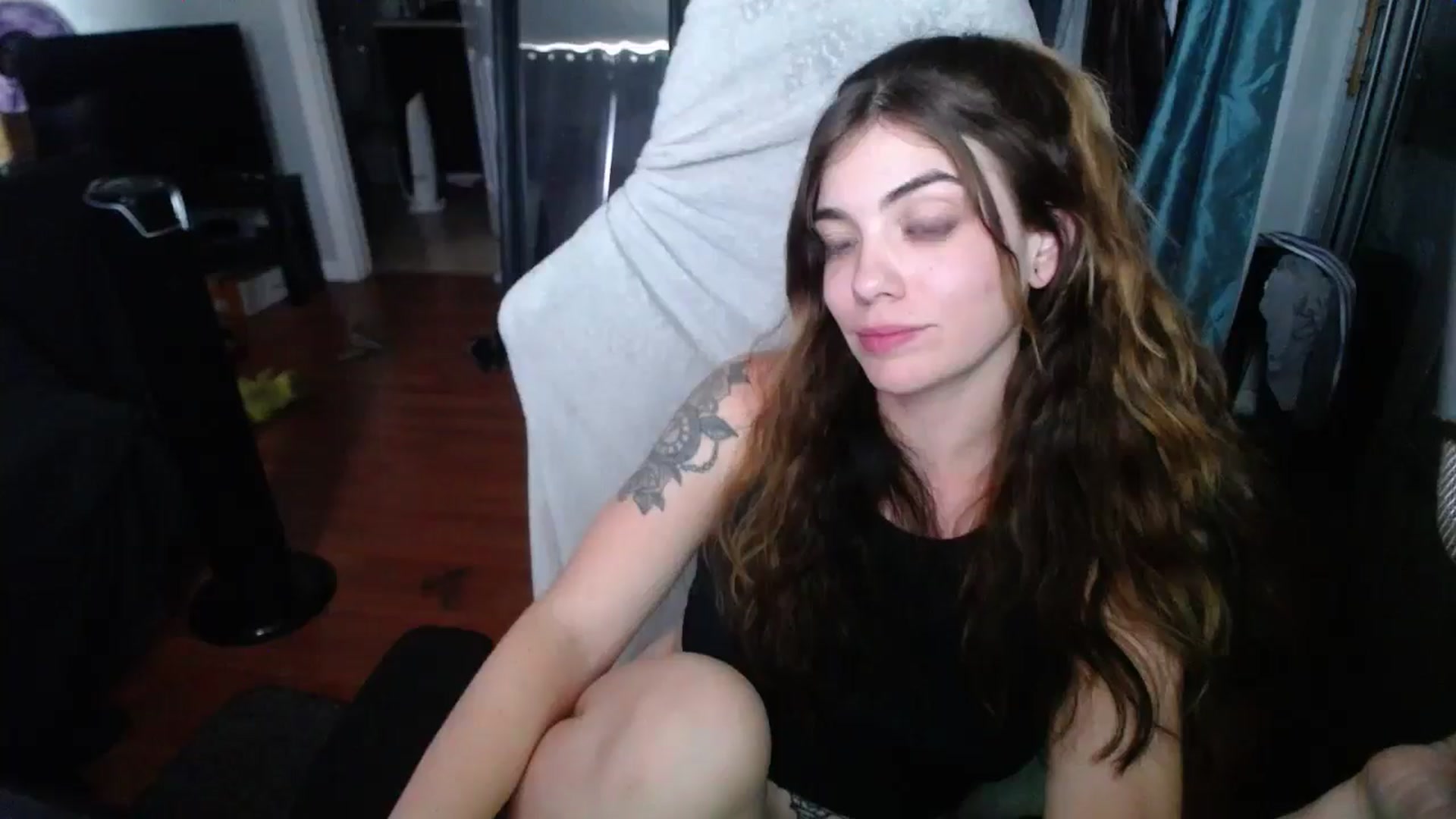 Gallery image thumbnail from BabyxKat's myfreecams stream on, 05/13/2024, 22:22 image 9 of 20