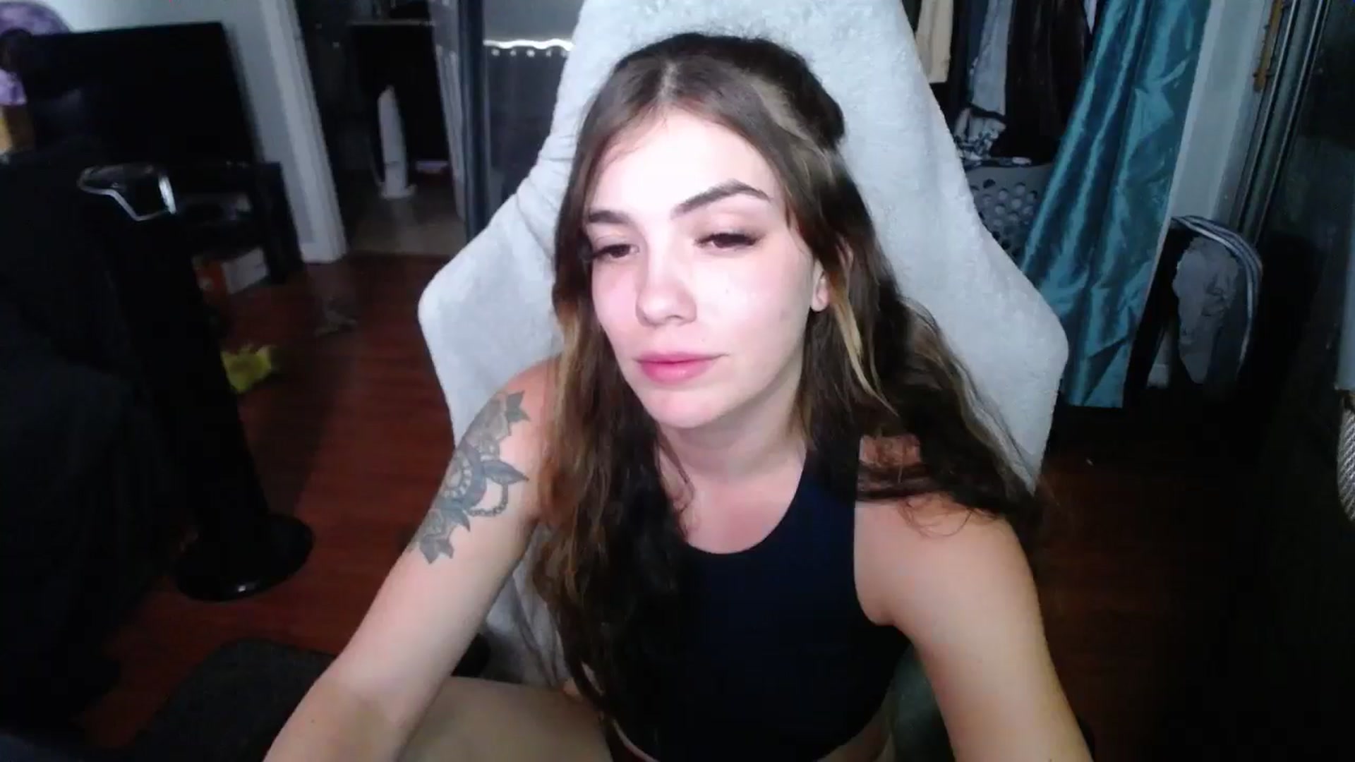 Gallery image thumbnail from BabyxKat's myfreecams stream on, 05/13/2024, 22:22 image 12 of 20