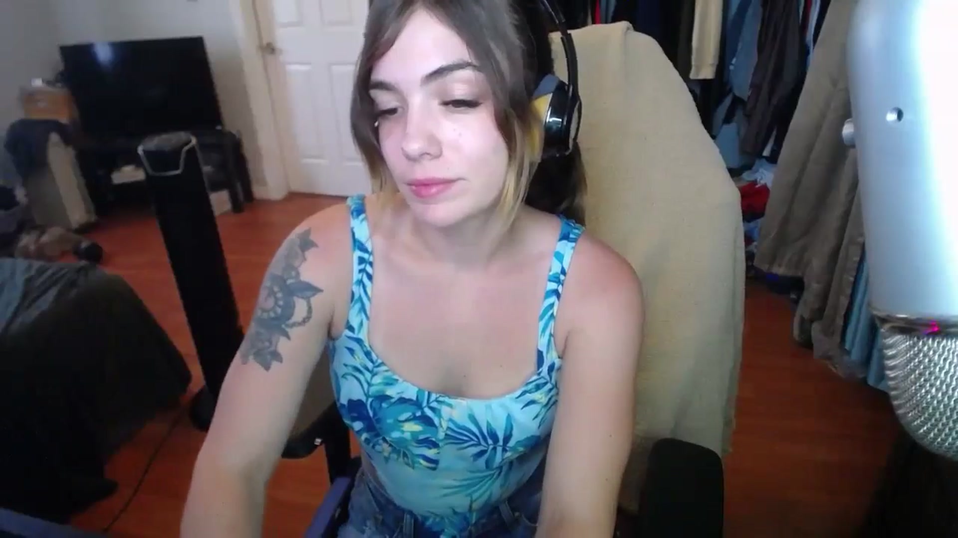 Gallery image thumbnail from BabyxKat's myfreecams stream on, 05/30/2024, 17:21 image 20 of 20