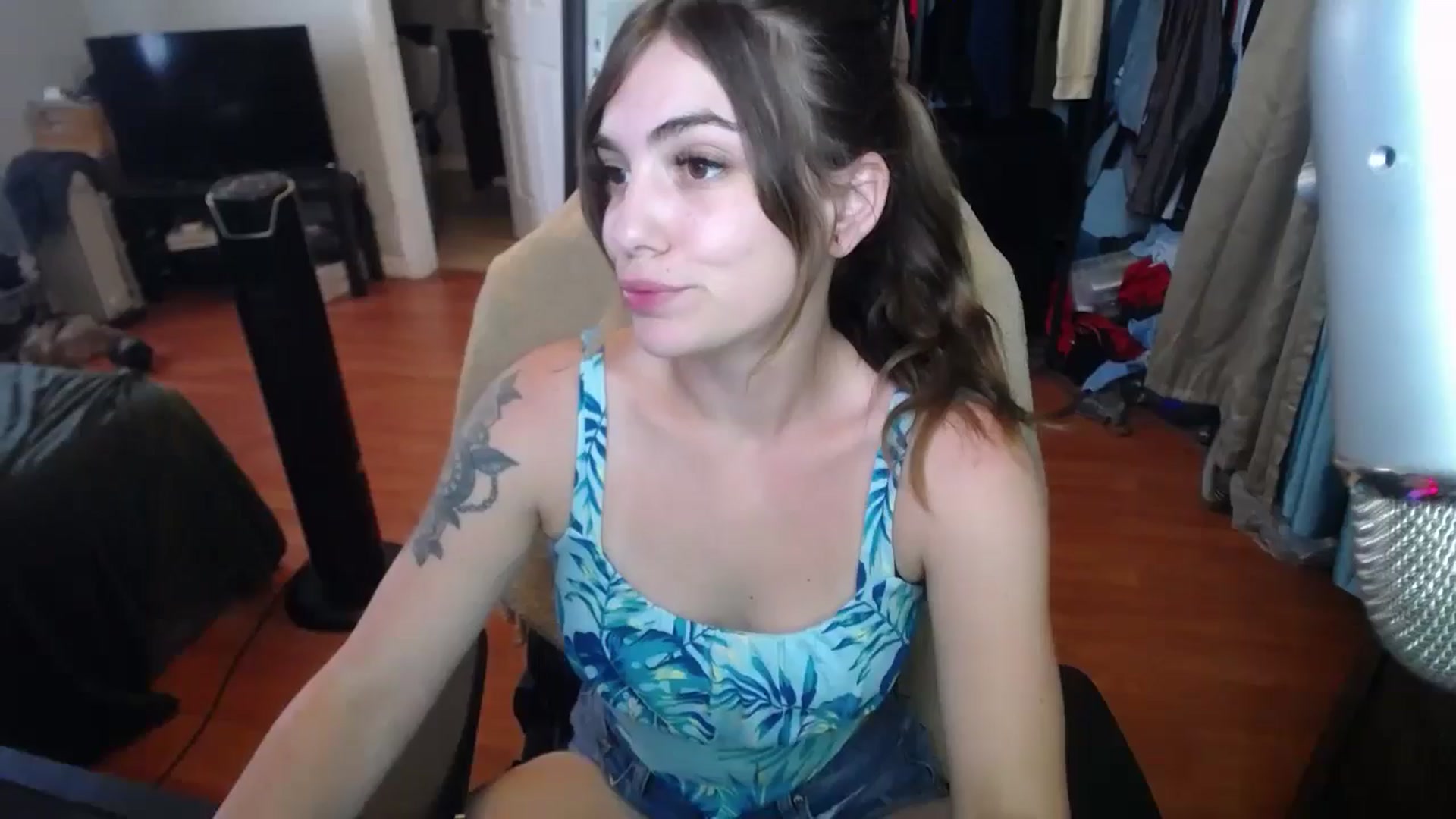 Gallery image thumbnail from BabyxKat's myfreecams stream on, 05/30/2024, 17:21 image 3 of 20