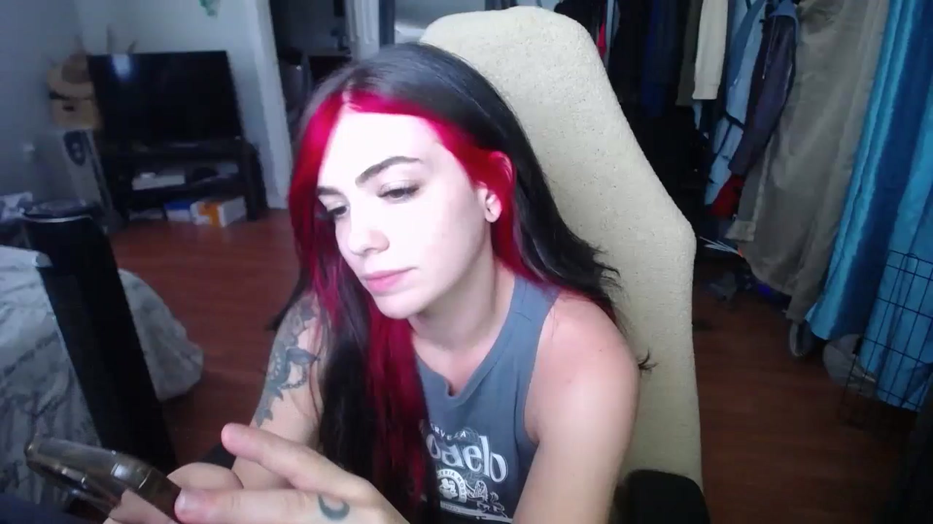 Gallery image thumbnail from BabyxKat's myfreecams stream on, 06/06/2024, 17:18 image 10 of 20