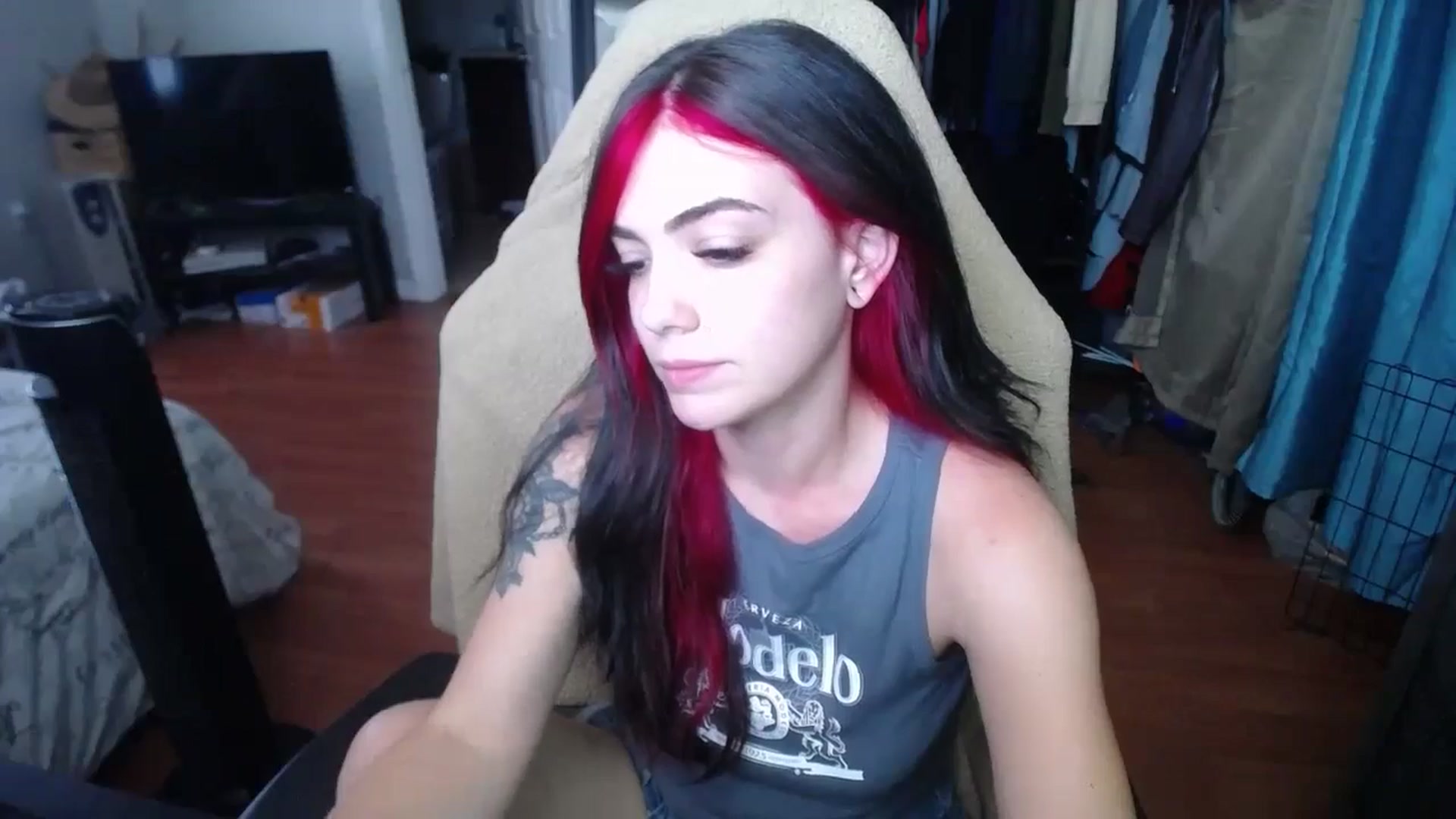 Gallery image thumbnail from BabyxKat's myfreecams stream on, 06/06/2024, 17:18 image 18 of 20