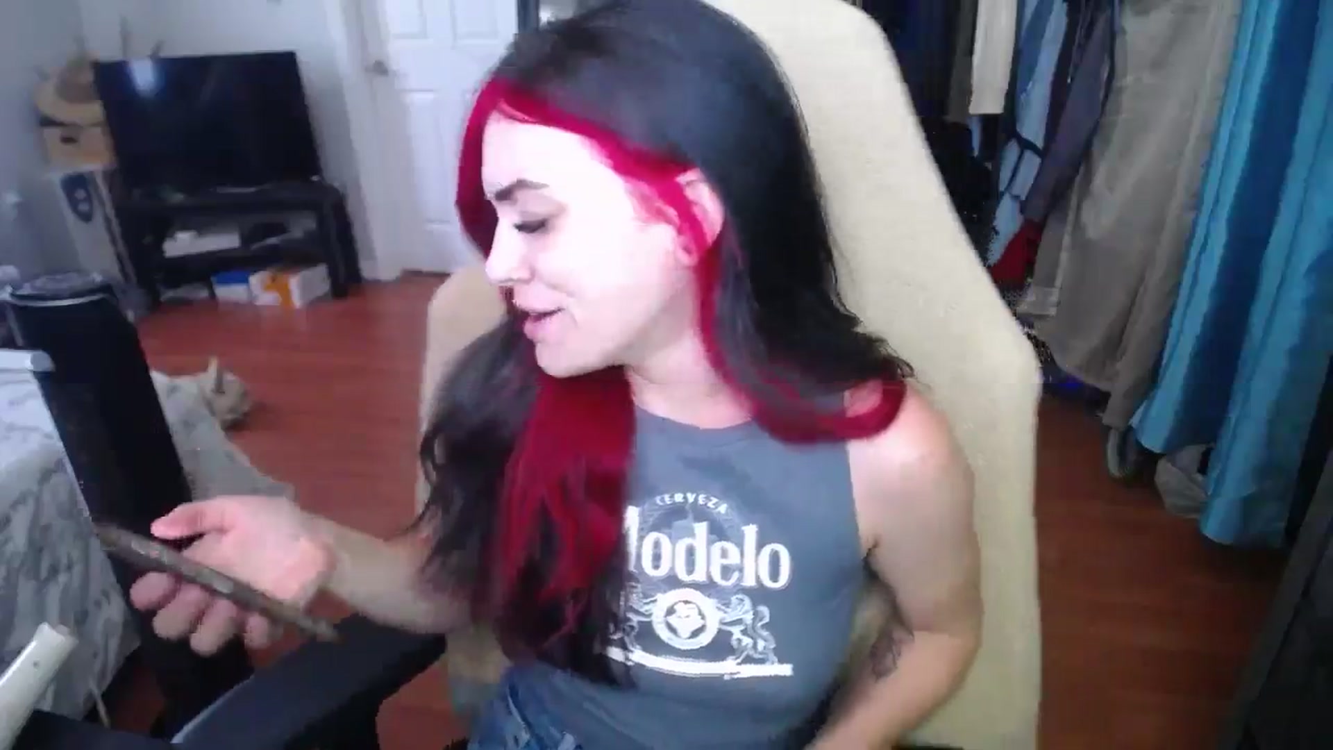 Gallery image thumbnail from BabyxKat's myfreecams stream on, 06/06/2024, 19:28 image 7 of 20