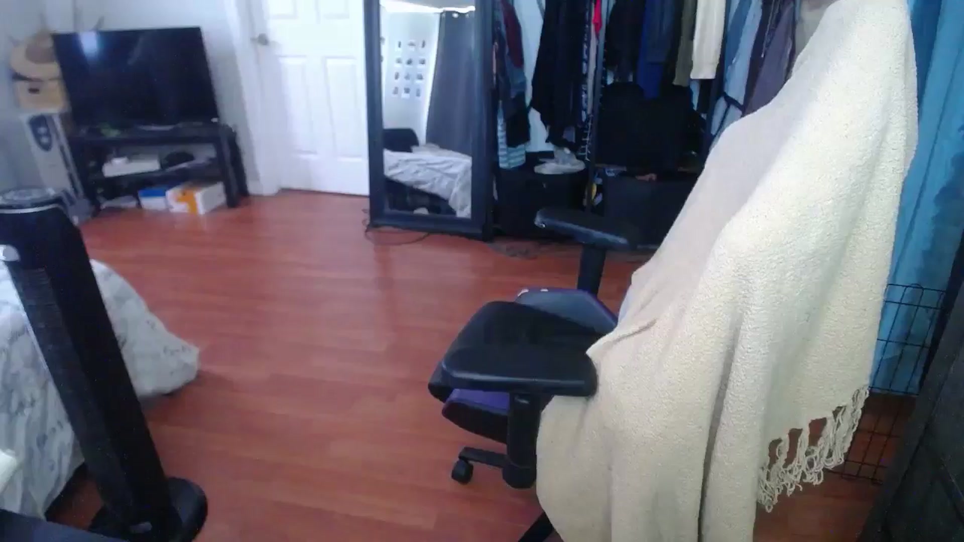 Gallery image thumbnail from BabyxKat's myfreecams stream on, 06/06/2024, 19:28 image 11 of 20