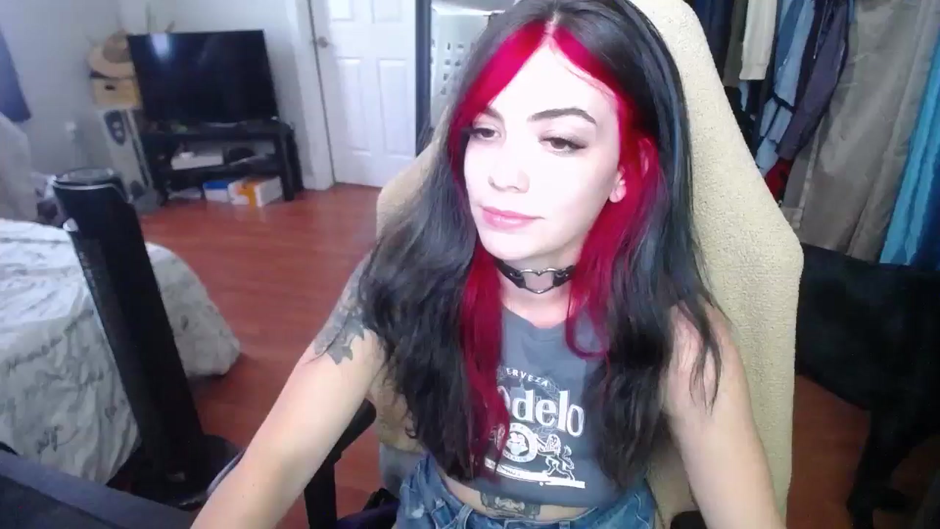 Gallery image thumbnail from BabyxKat's myfreecams stream on, 06/06/2024, 20:20 image 1 of 20