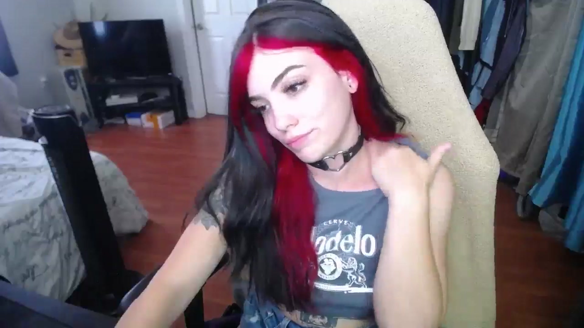 Gallery image thumbnail from BabyxKat's myfreecams stream on, 06/06/2024, 20:20 image 2 of 20