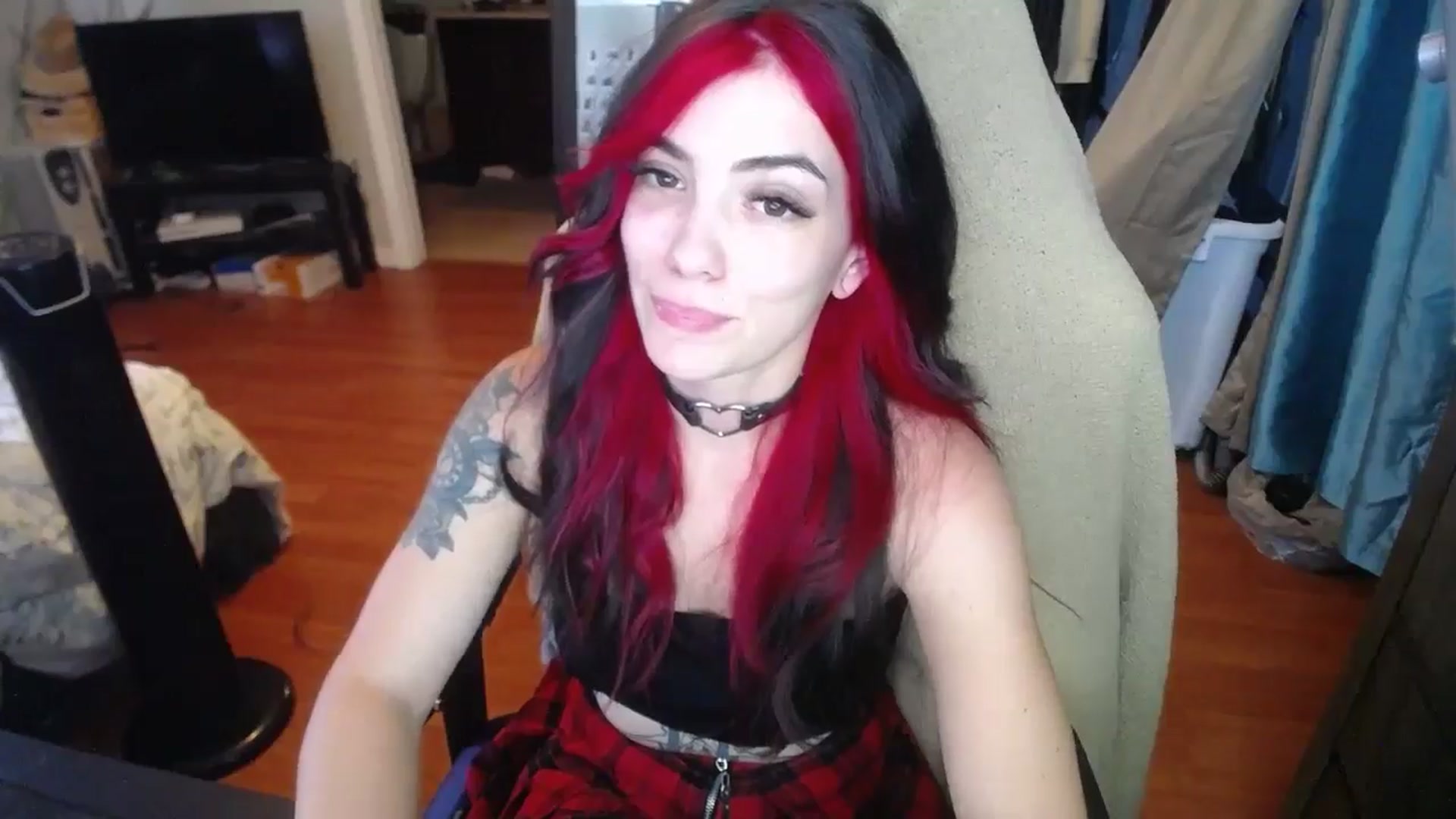 Gallery image thumbnail from BabyxKat's myfreecams stream on, 06/07/2024, 17:54 image 4 of 20