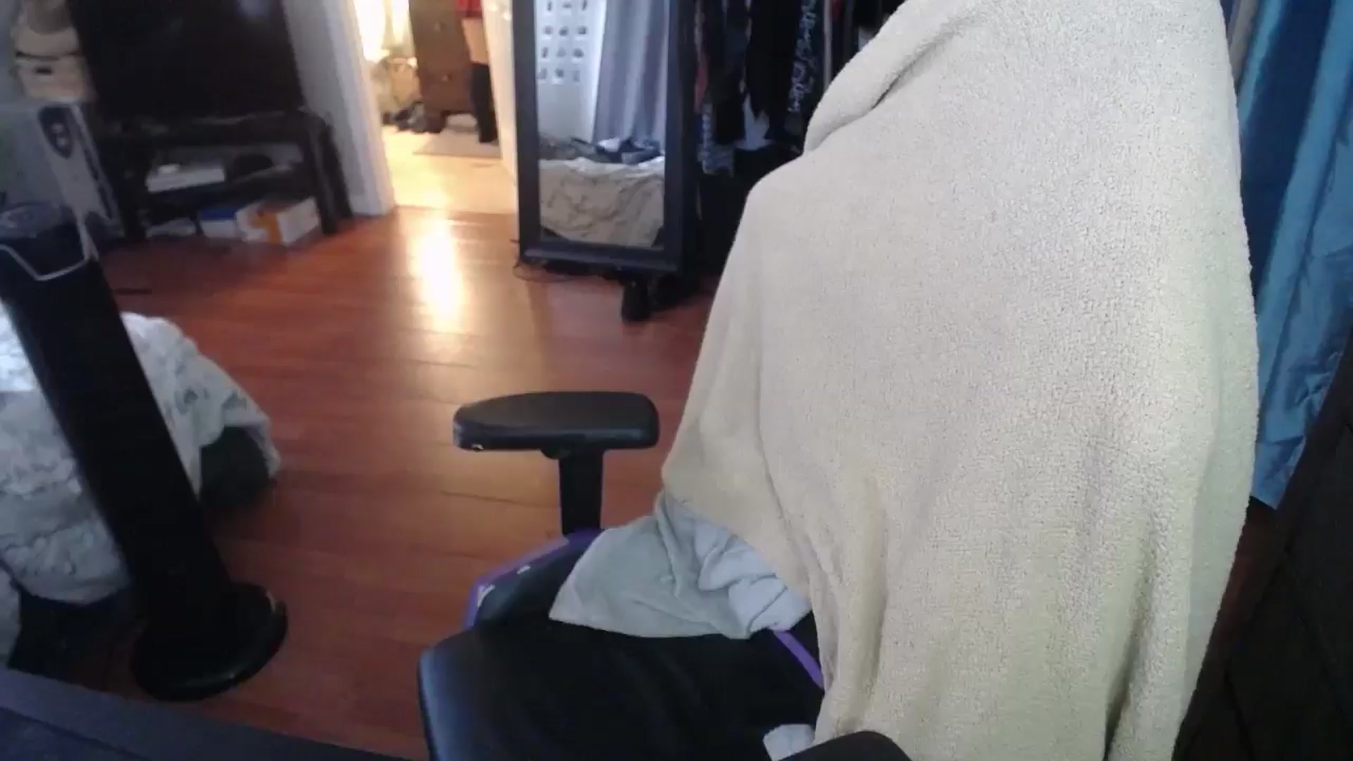 Gallery image thumbnail from BabyxKat's myfreecams stream on, 06/07/2024, 18:35 image 17 of 20