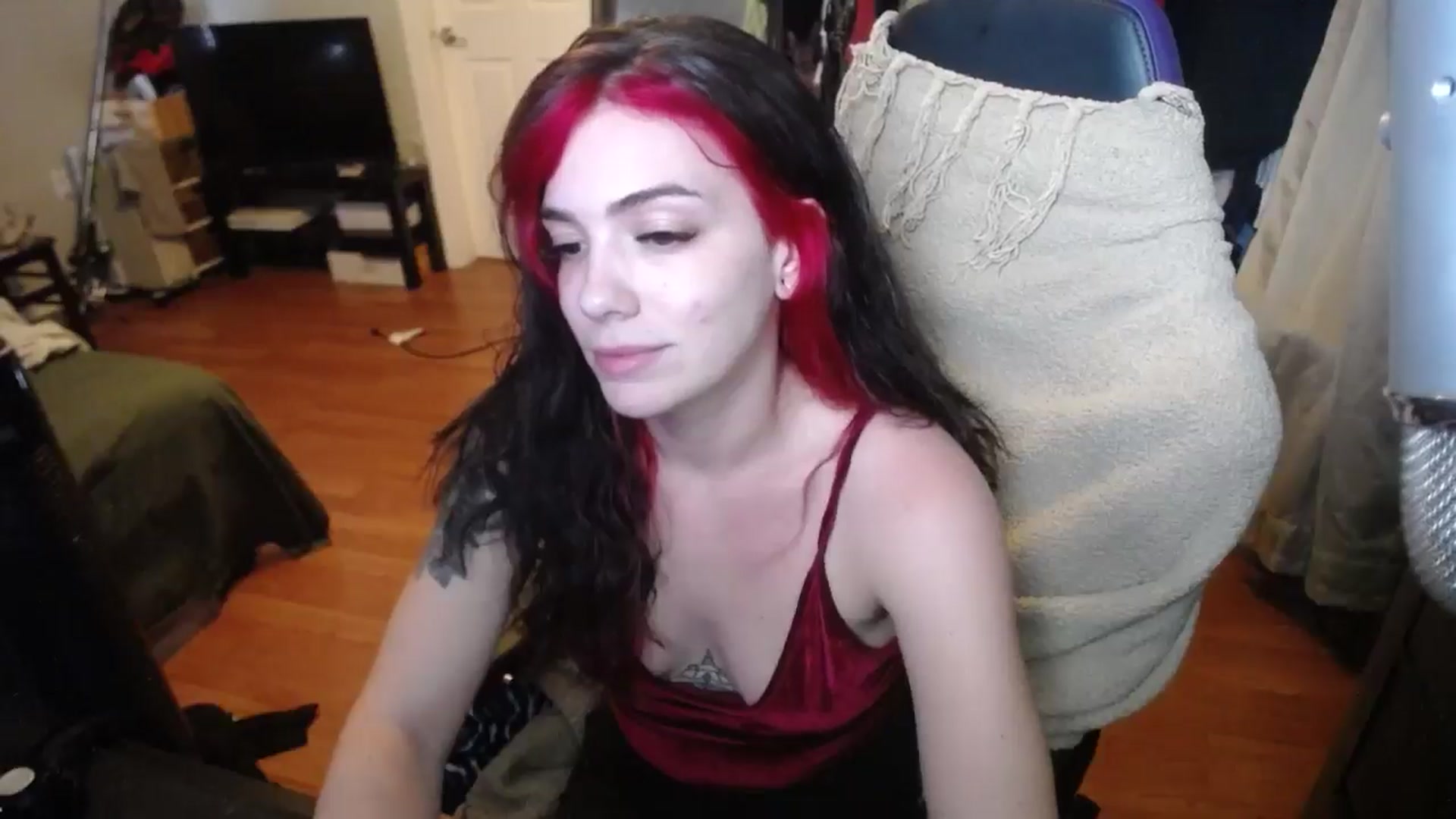 Gallery image thumbnail from BabyxKat's myfreecams stream on, 06/16/2024, 19:18 image 2 of 20