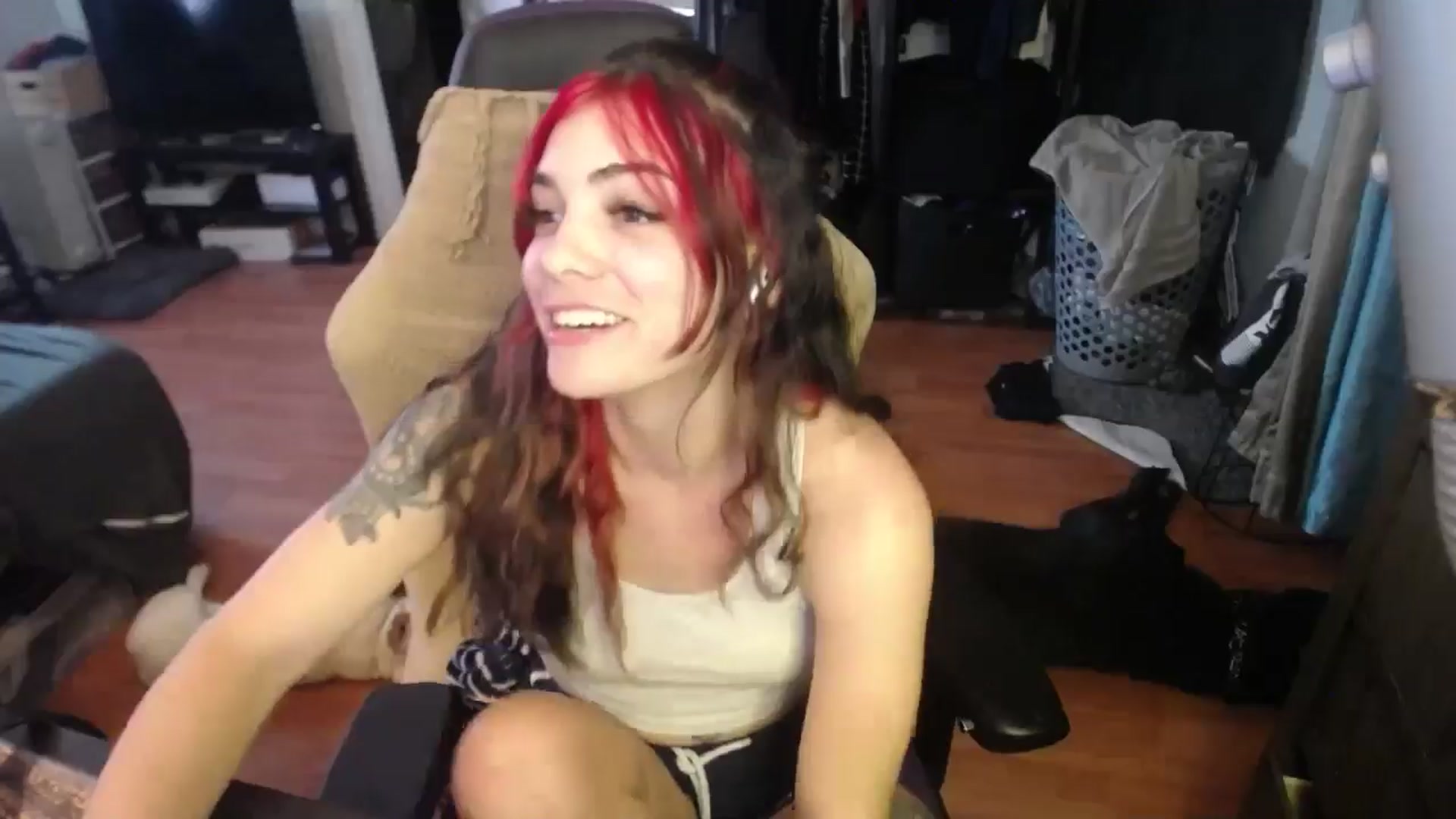 Gallery image thumbnail from BabyxKat's myfreecams stream on, 07/09/2024, 19:36 image 2 of 20