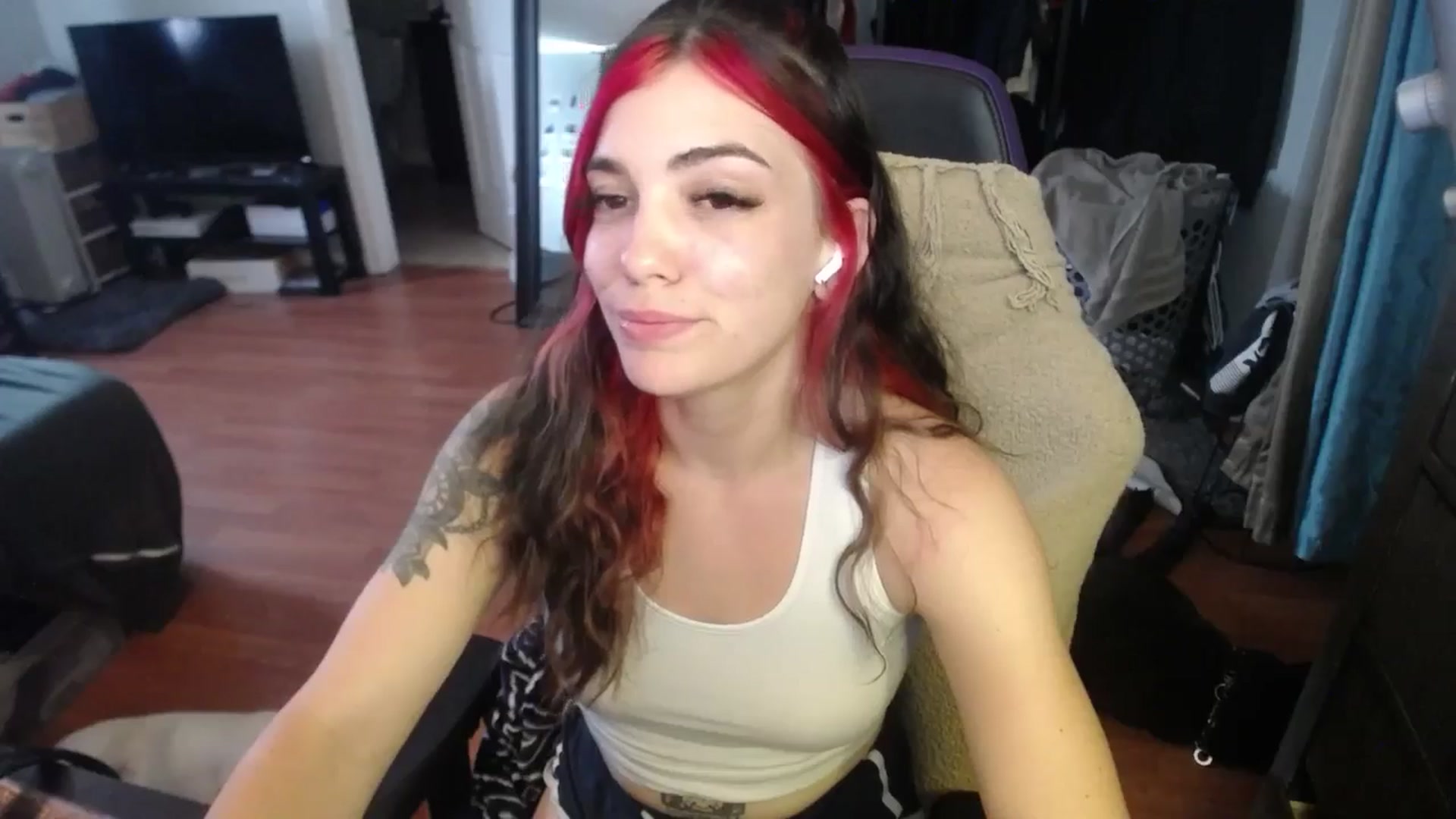 Gallery image thumbnail from BabyxKat's myfreecams stream on, 07/09/2024, 19:36 image 16 of 20