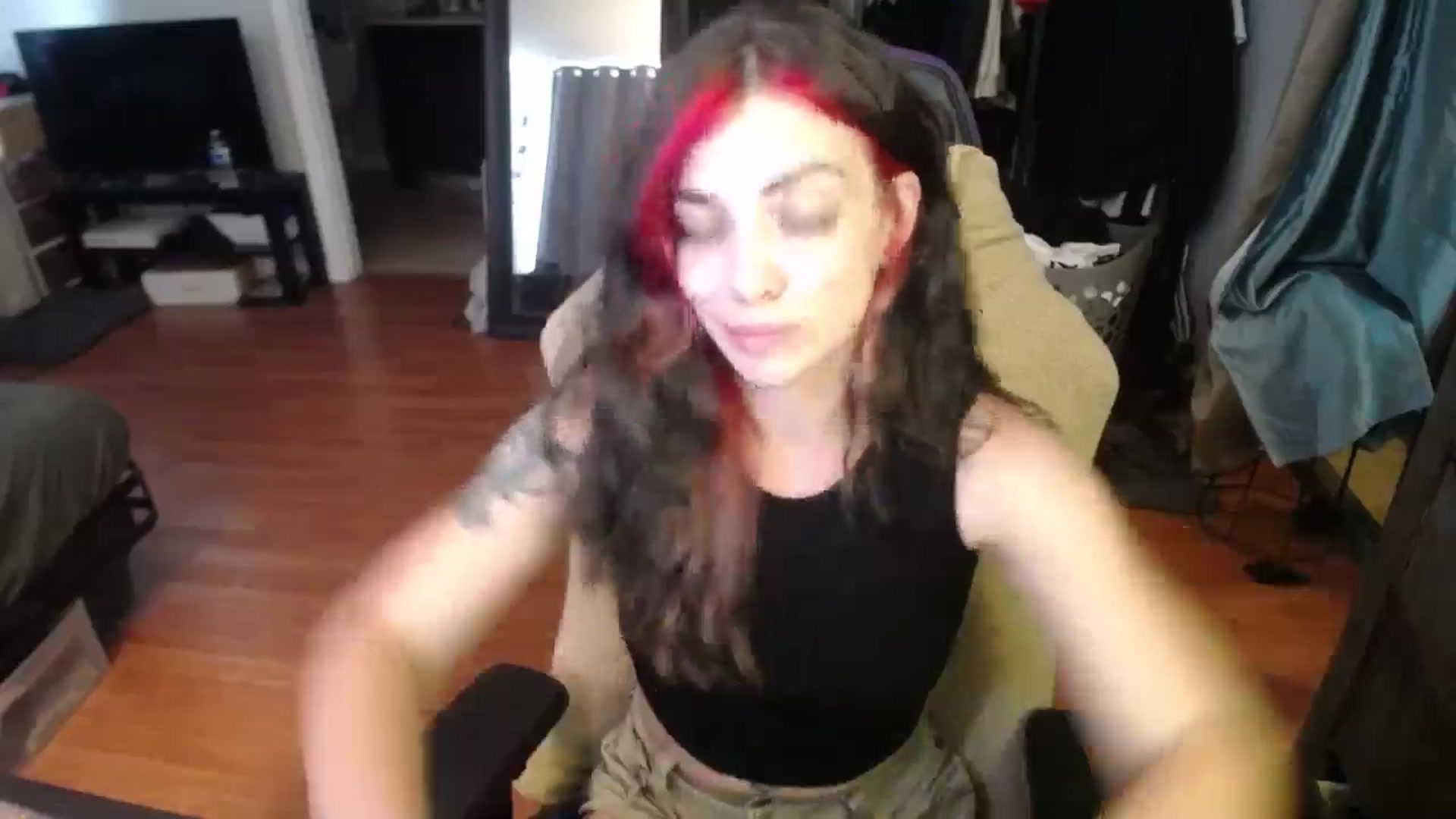 Gallery image thumbnail from BabyxKat's myfreecams stream on, 07/11/2024, 19:23 image 2 of 20