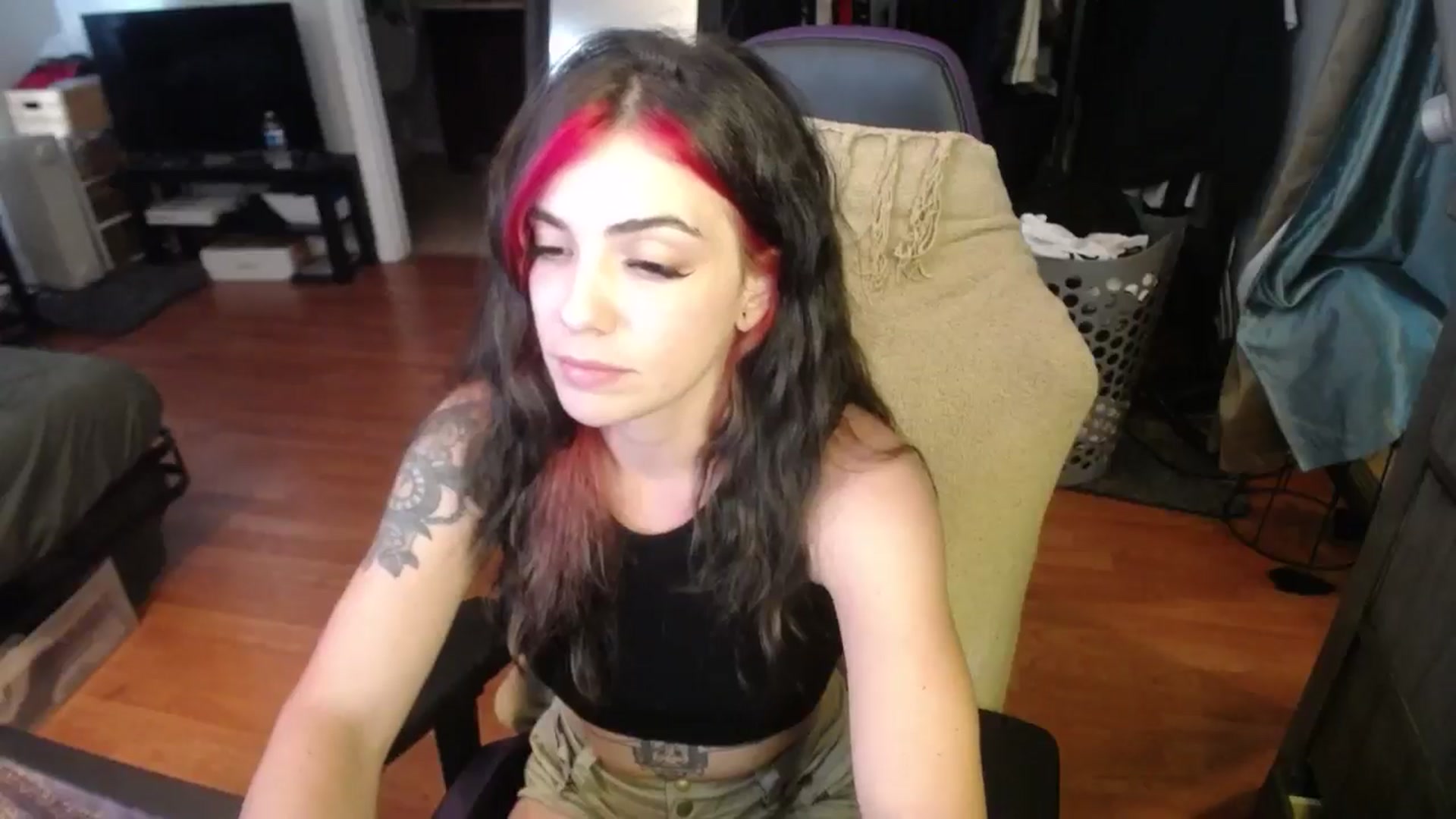 Gallery image thumbnail from BabyxKat's myfreecams stream on, 07/11/2024, 19:23 image 15 of 20