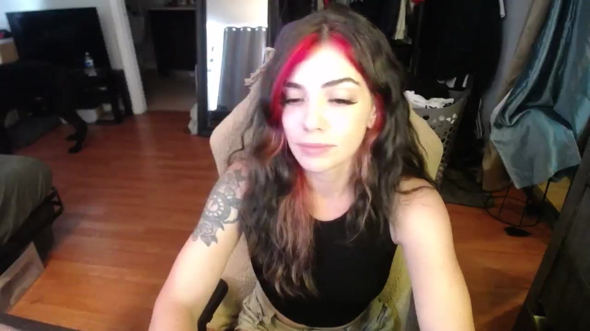 Gallery image thumbnail from BabyxKat's myfreecams stream on, 07/11/2024, 19:23 image 4 of 20