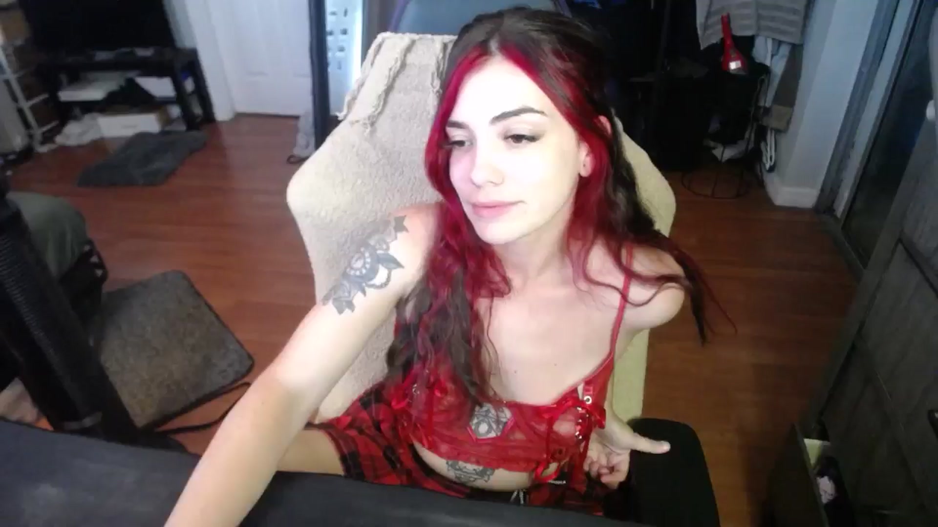 Gallery image thumbnail from BabyxKat's myfreecams stream on, 07/15/2024, 19:11 image 6 of 20