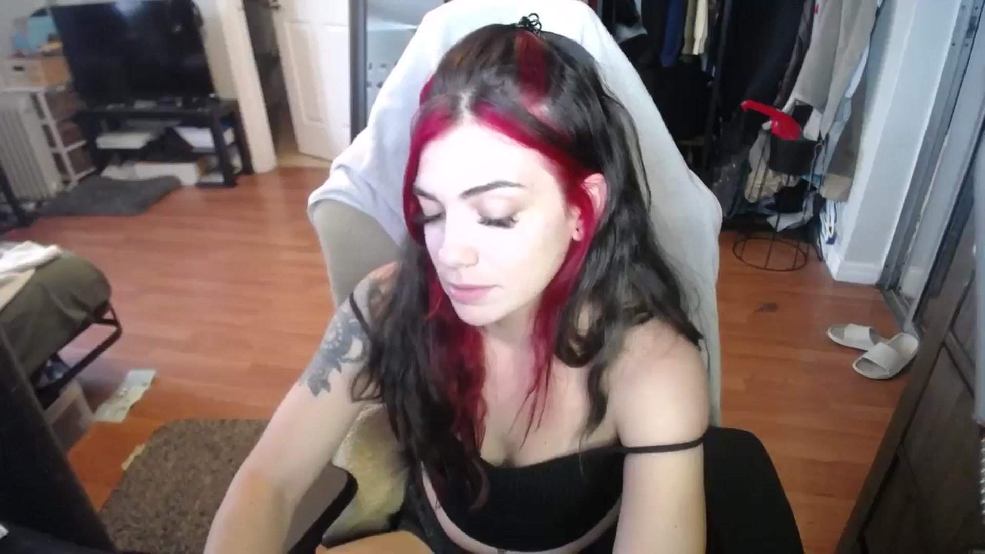 Gallery image thumbnail from BabyxKat's myfreecams stream on, 07/17/2024, 21:27 image 14 of 20