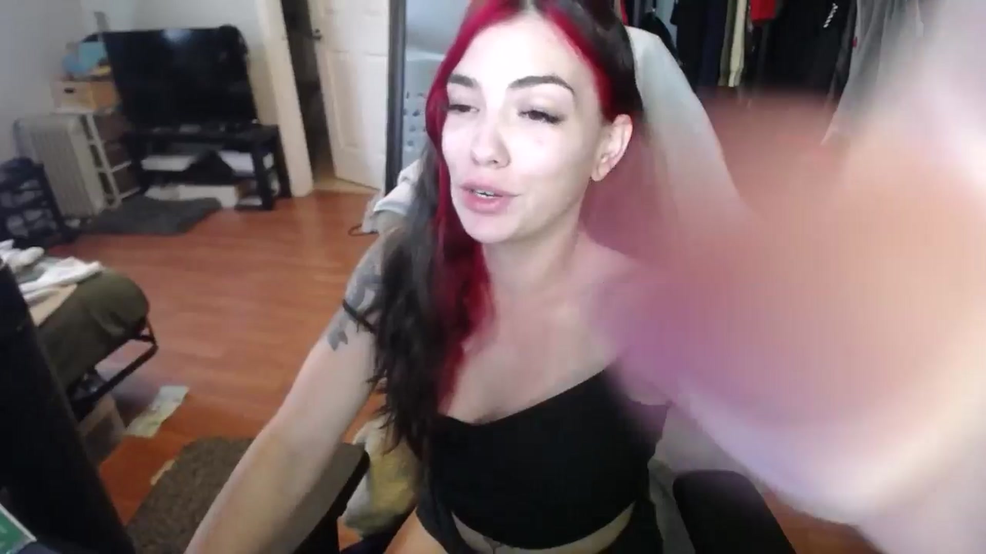 Gallery image thumbnail from BabyxKat's myfreecams stream on, 07/17/2024, 21:27 image 18 of 20