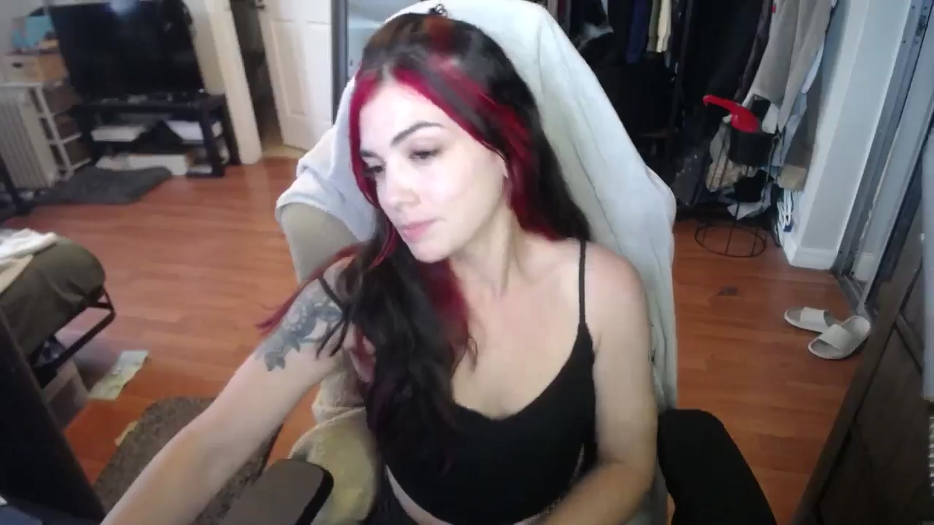 Gallery image thumbnail from BabyxKat's myfreecams stream on, 07/17/2024, 21:27 image 16 of 20