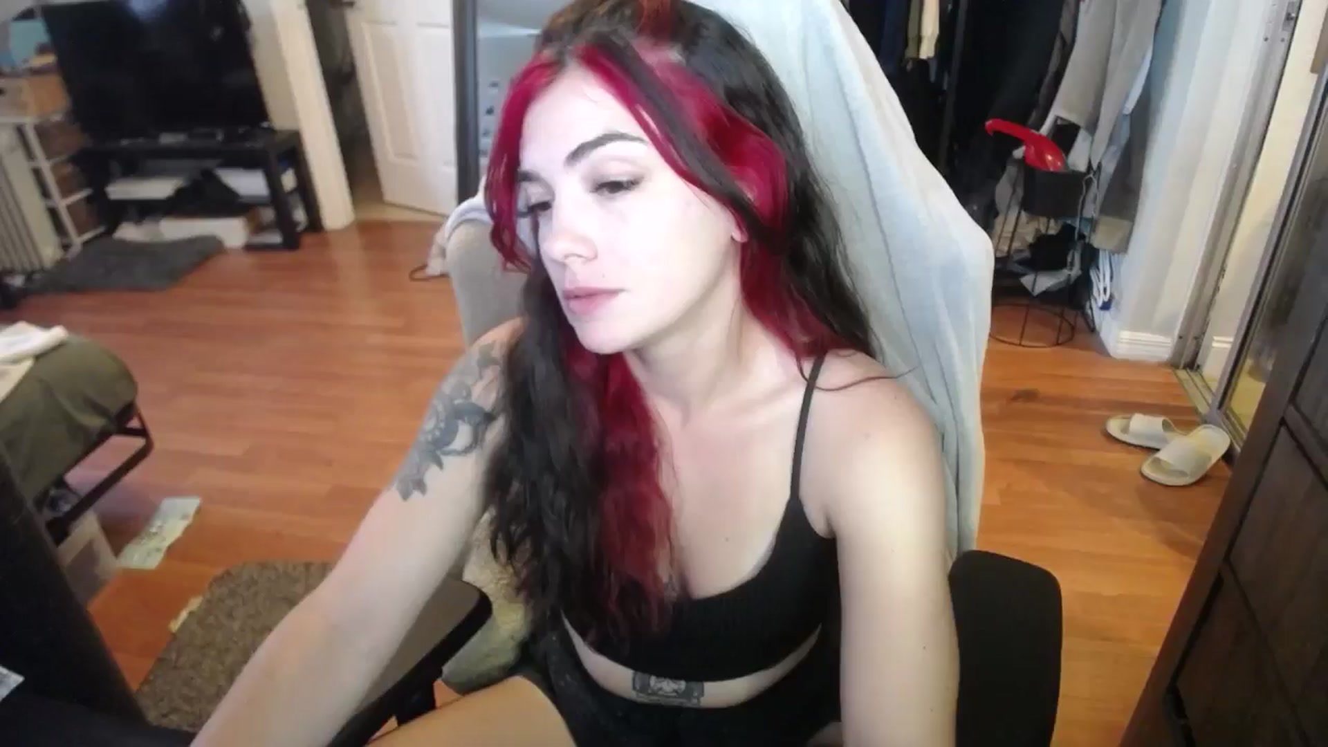 Gallery image thumbnail from BabyxKat's myfreecams stream on, 07/17/2024, 21:27 image 1 of 20