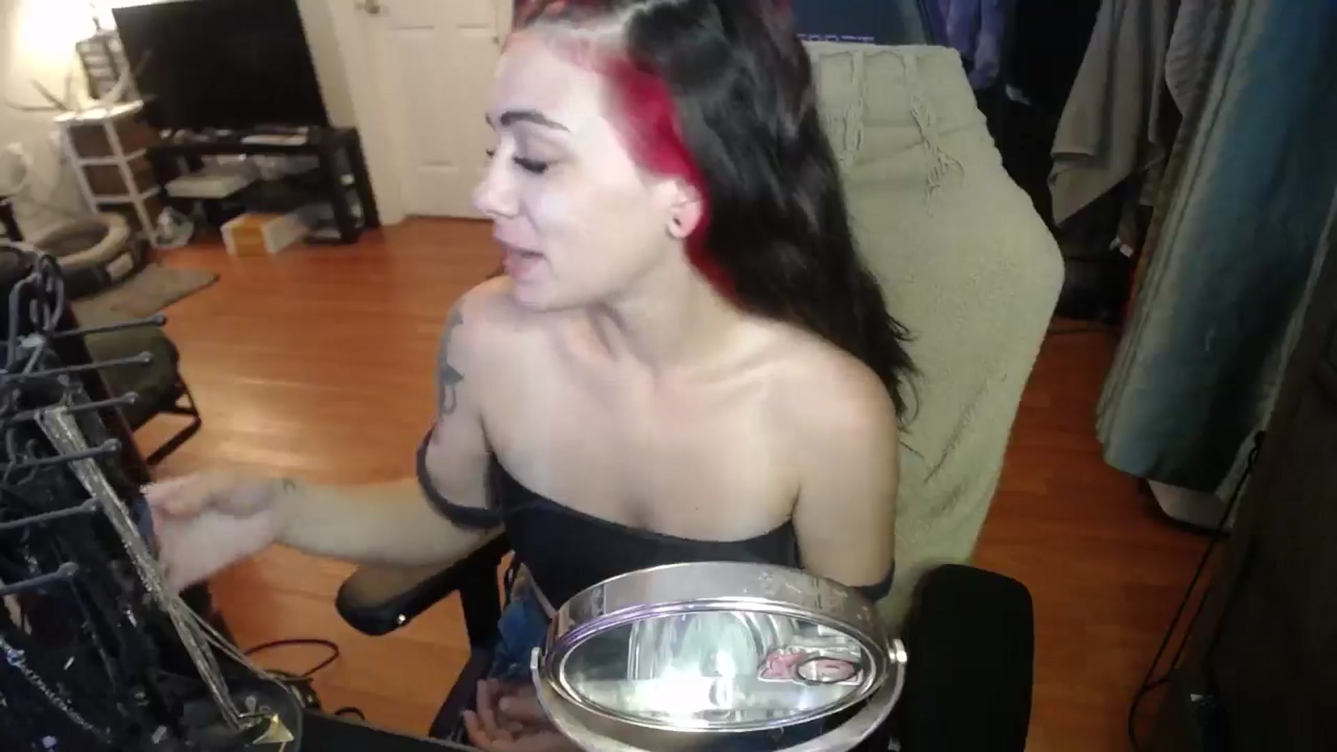 Gallery image thumbnail from BabyxKat's myfreecams stream on, 08/01/2024, 19:42 image 3 of 20