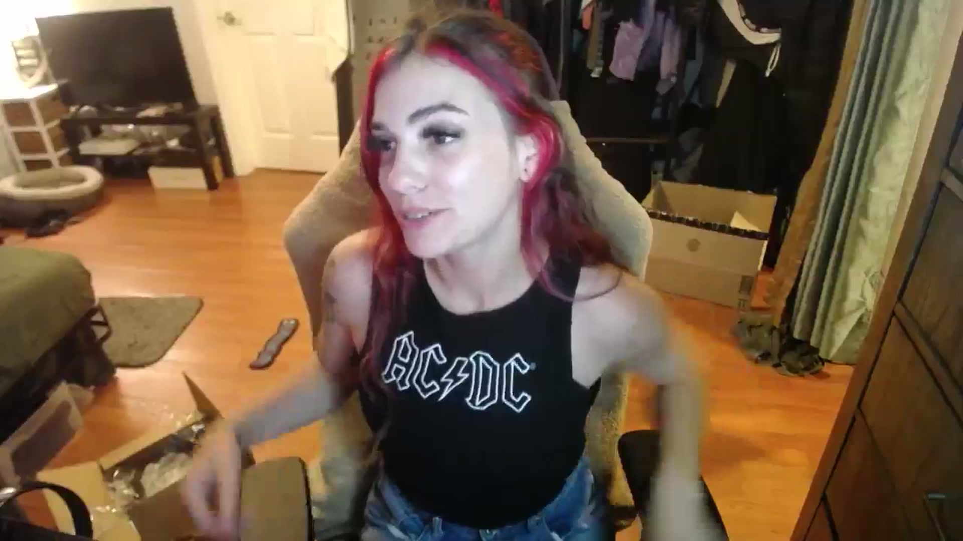 Gallery image thumbnail from BabyxKat's myfreecams stream on, 08/14/2024, 24:48 image 19 of 20