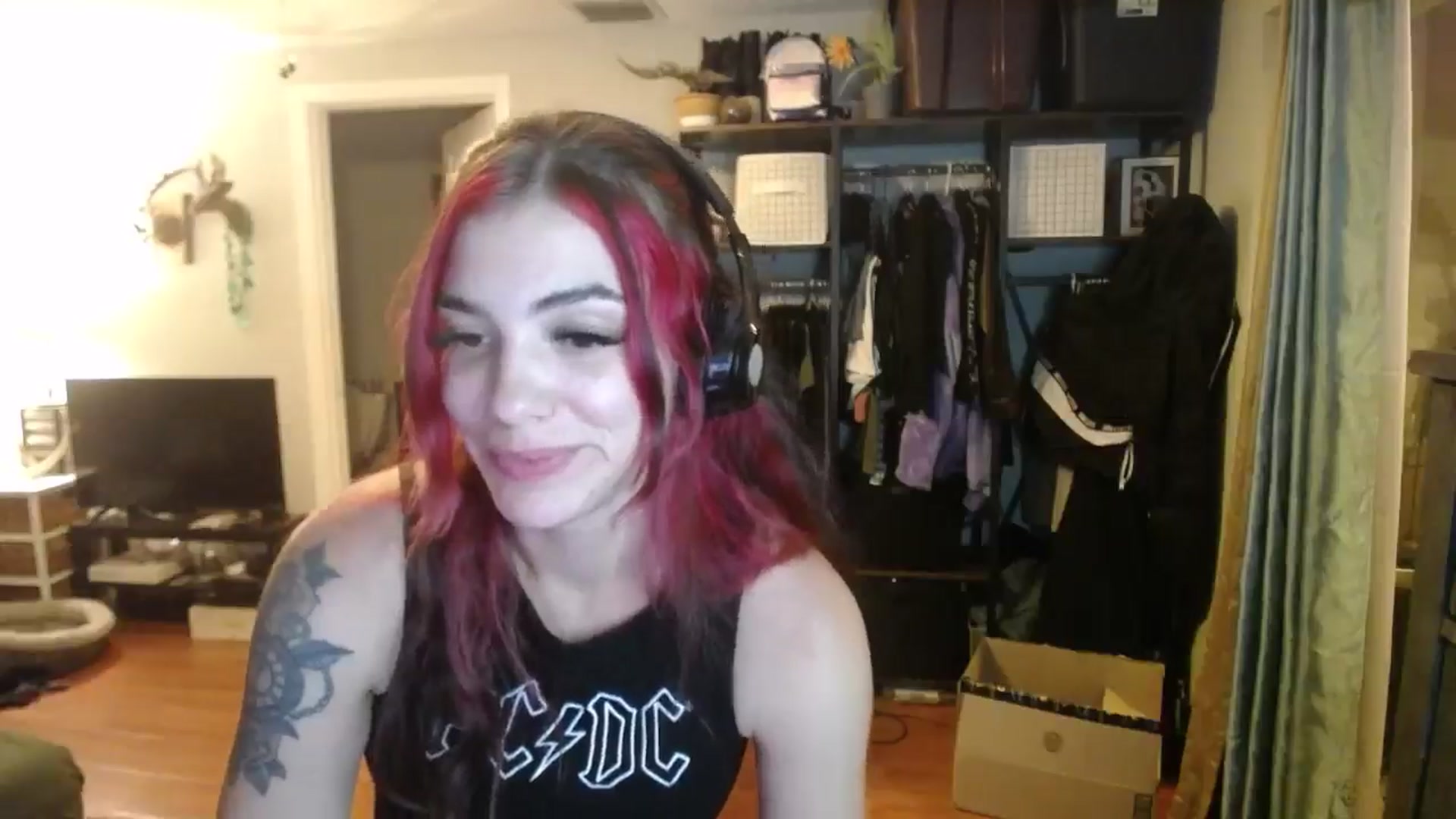 Gallery image thumbnail from BabyxKat's myfreecams stream on, 08/14/2024, 24:48 image 8 of 20