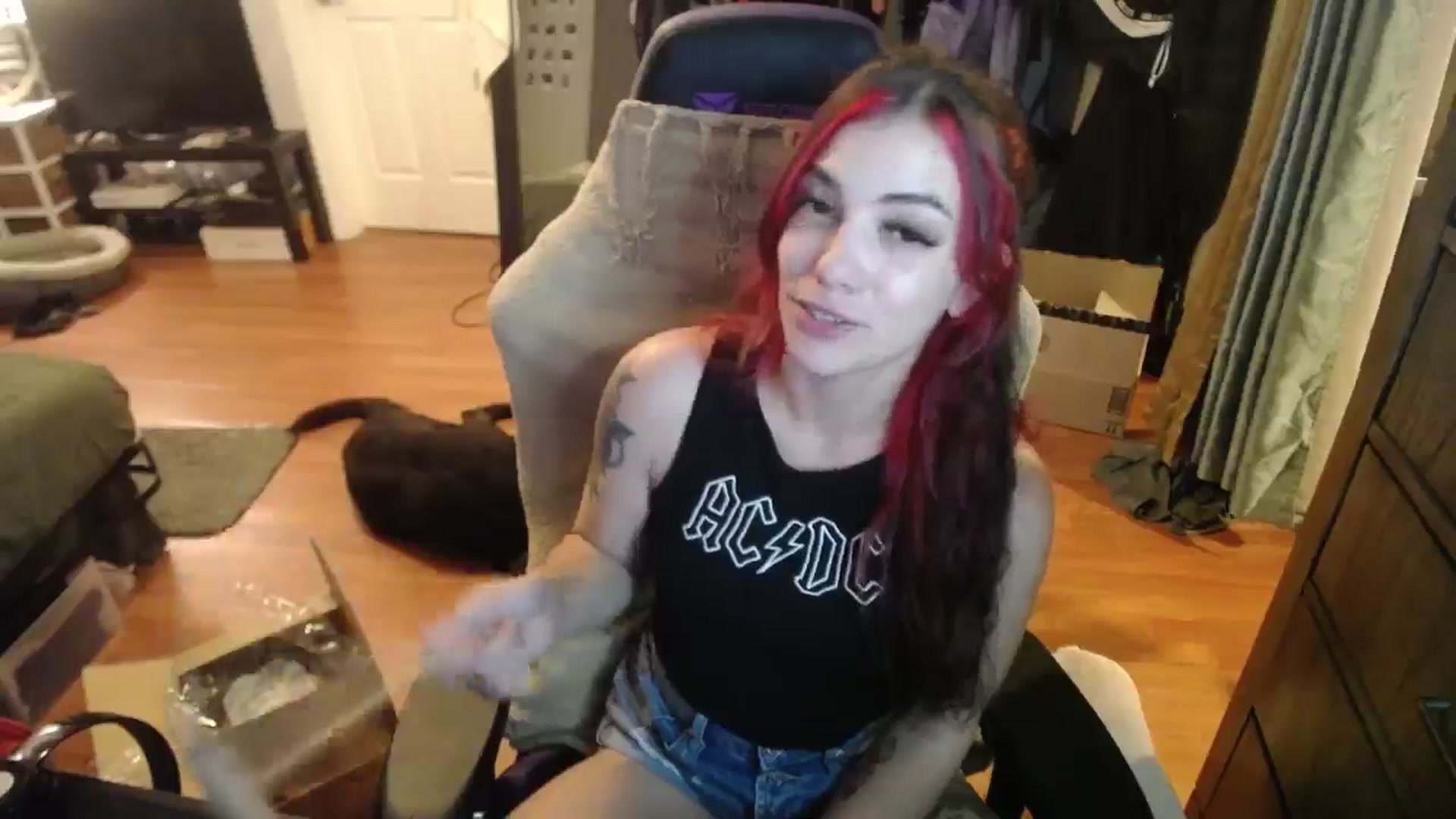 Gallery image thumbnail from BabyxKat's myfreecams stream on, 08/14/2024, 24:48 image 13 of 20