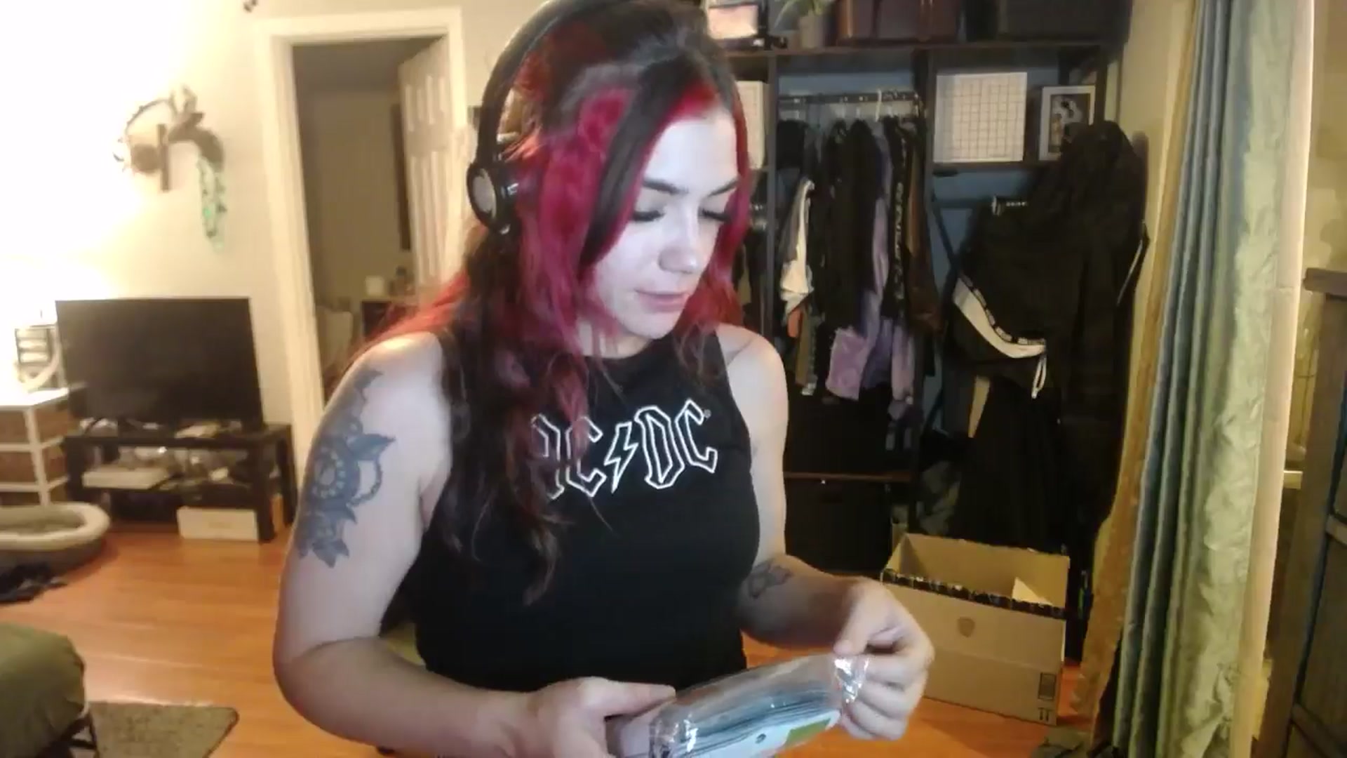Gallery image thumbnail from BabyxKat's myfreecams stream on, 08/14/2024, 24:48 image 9 of 20